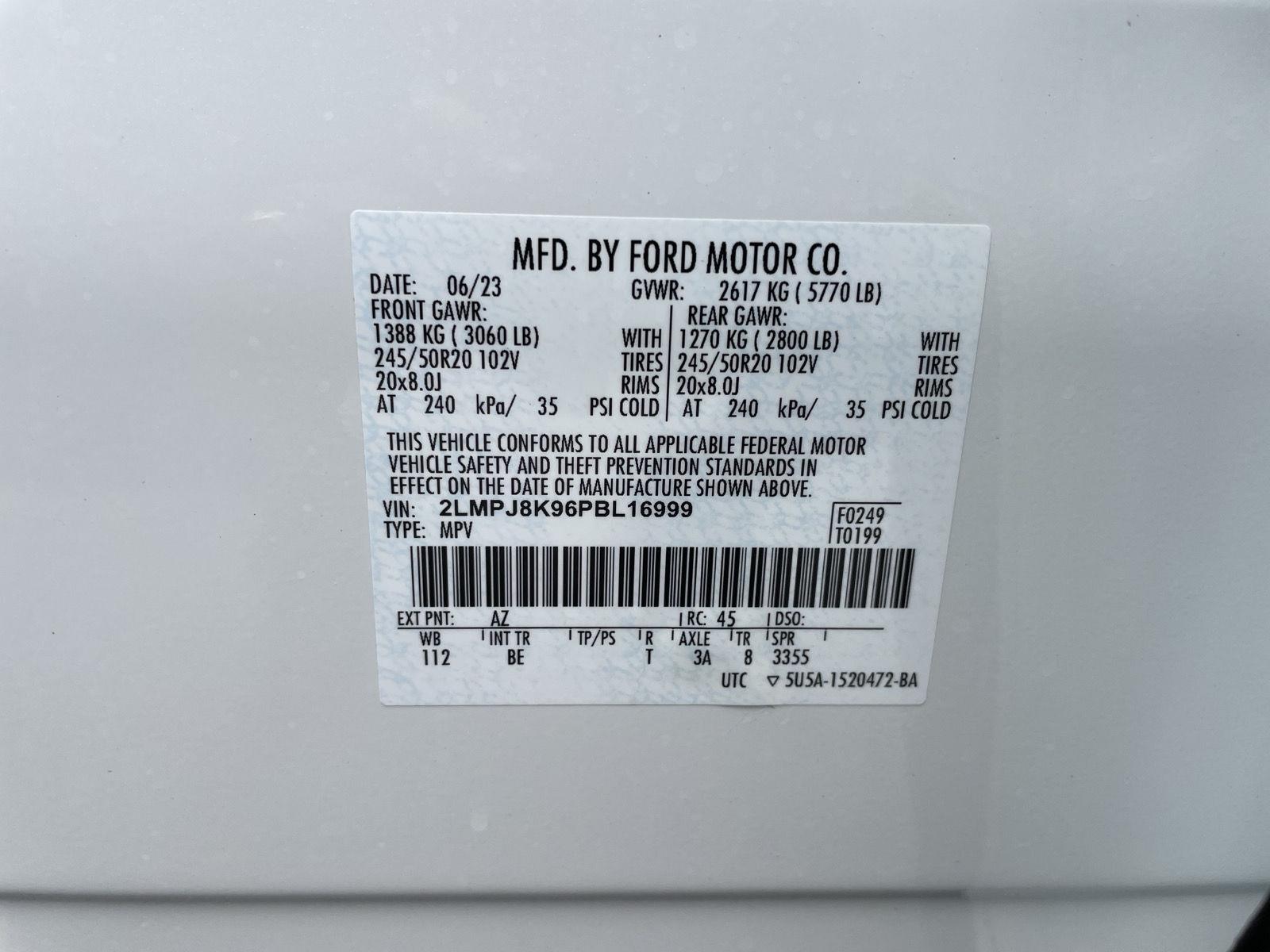 Vehicle photo 37