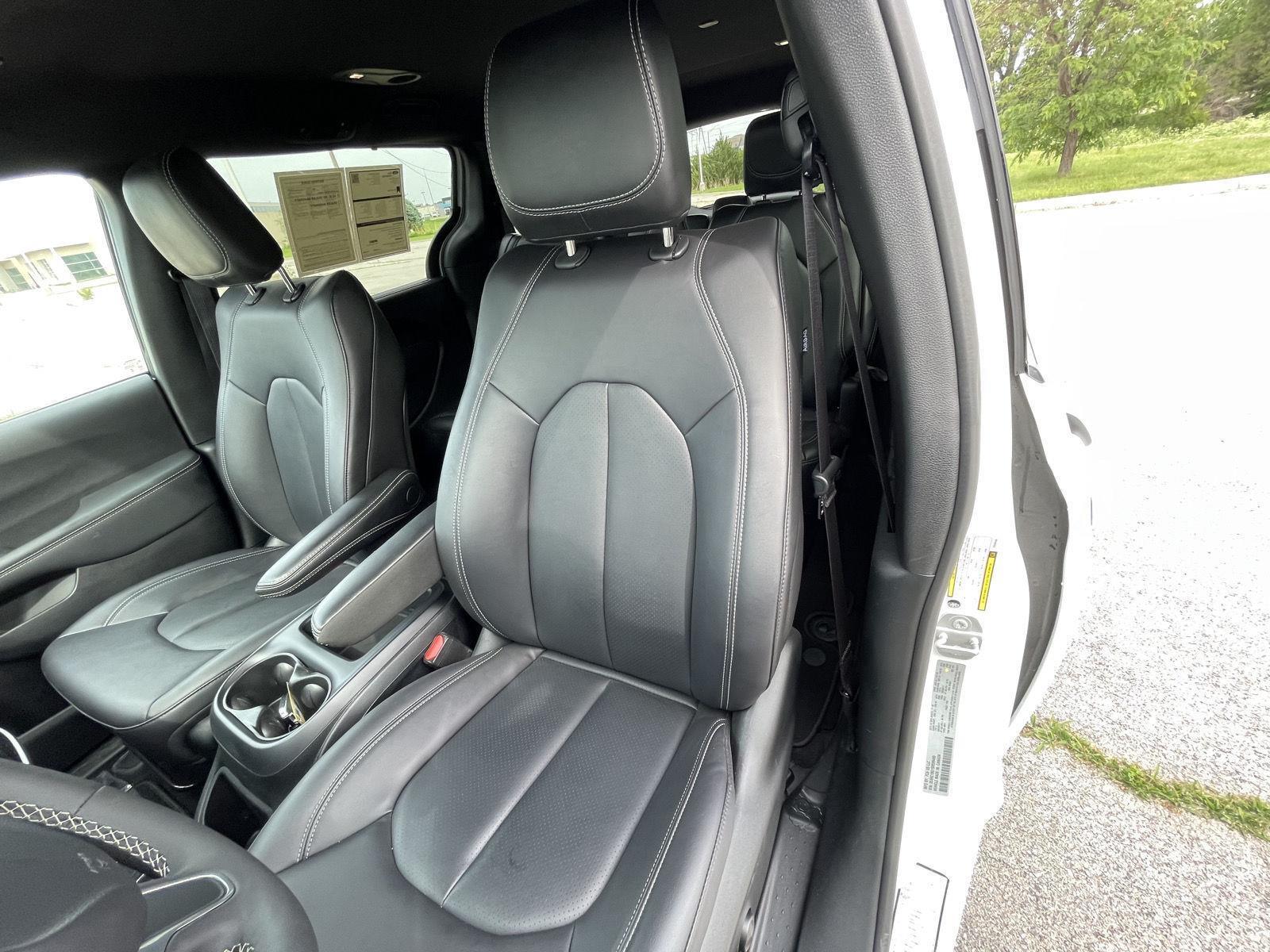 Vehicle photo 18
