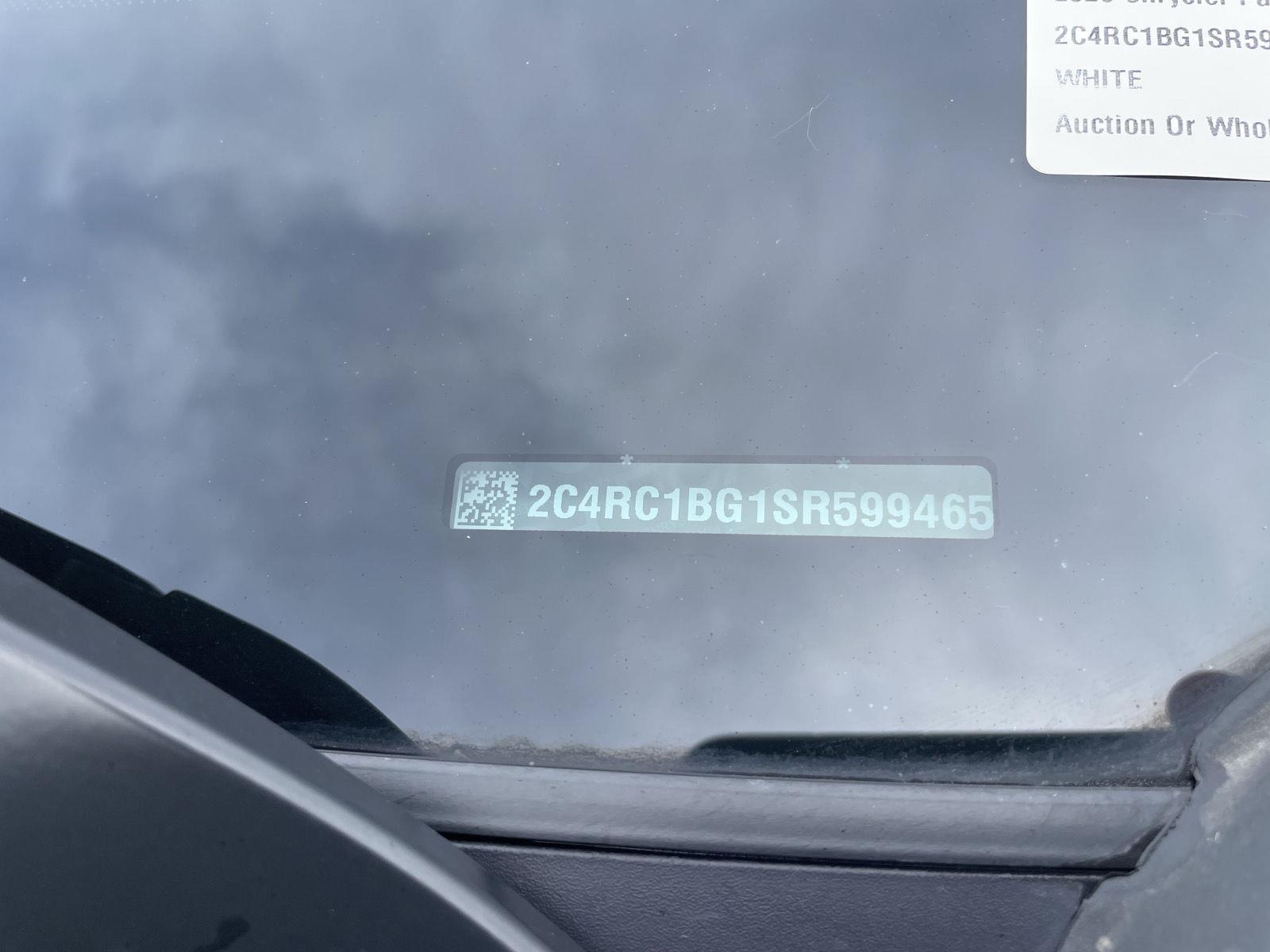 Vehicle photo 33