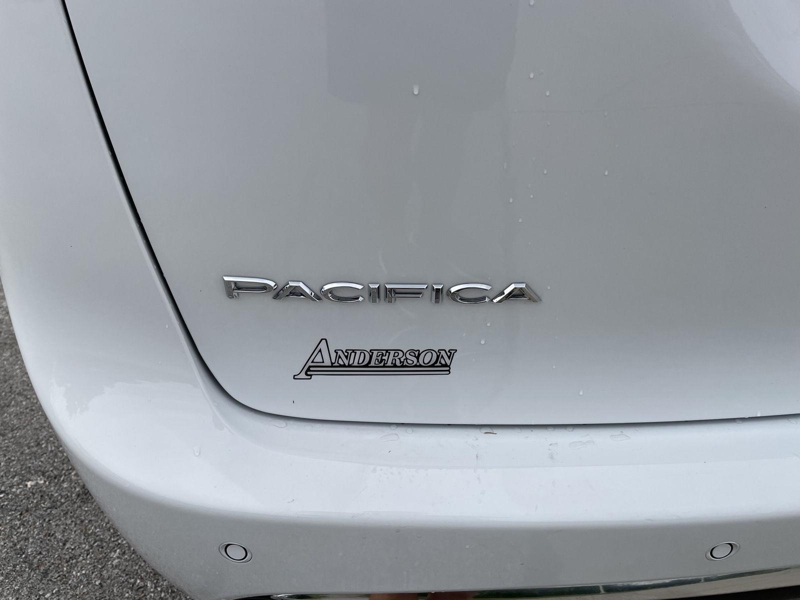 Vehicle photo 37