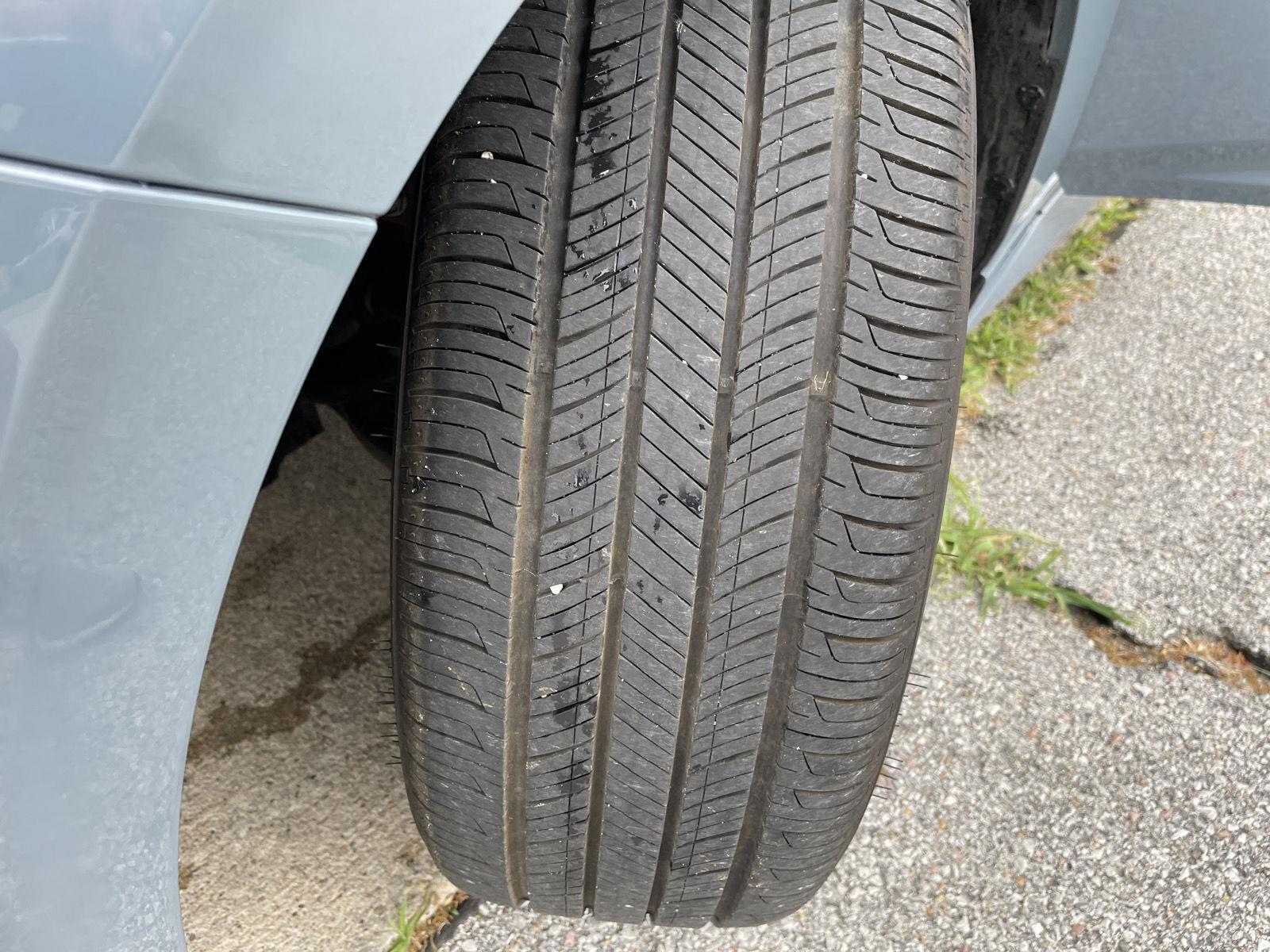 Vehicle photo 11