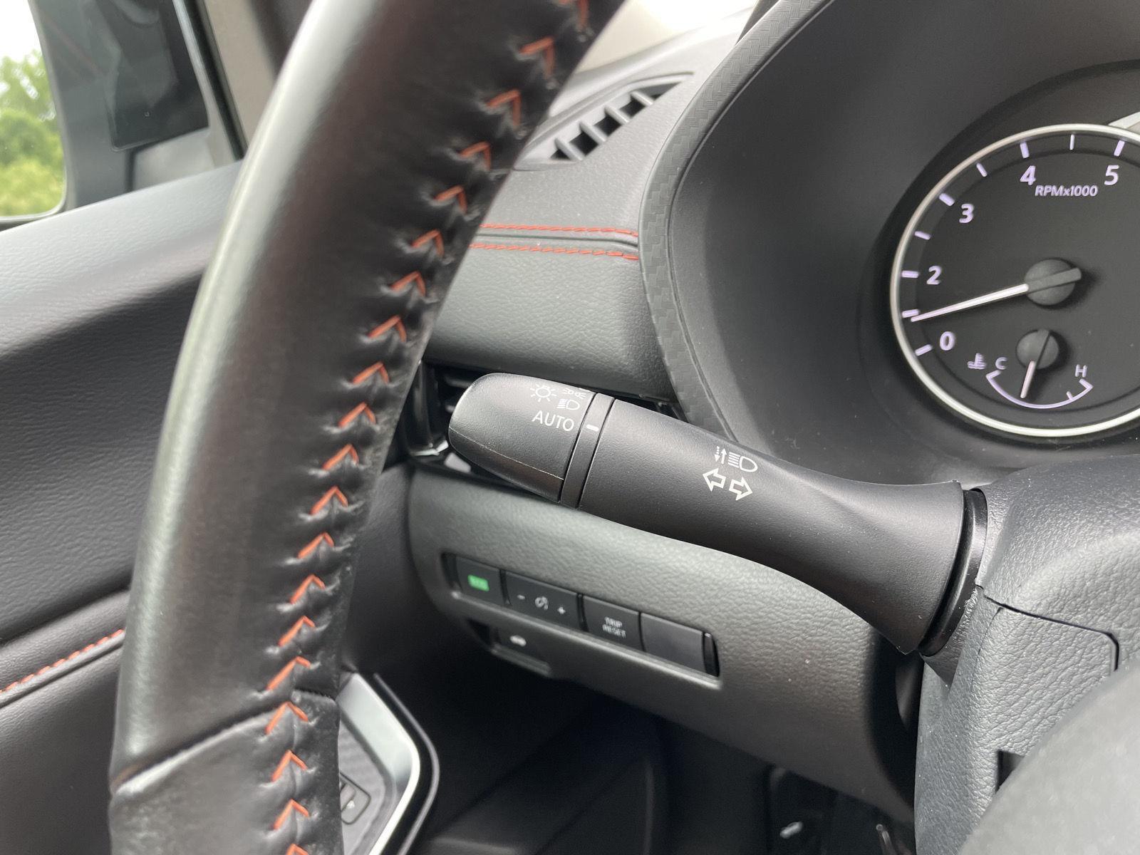 Vehicle photo 16