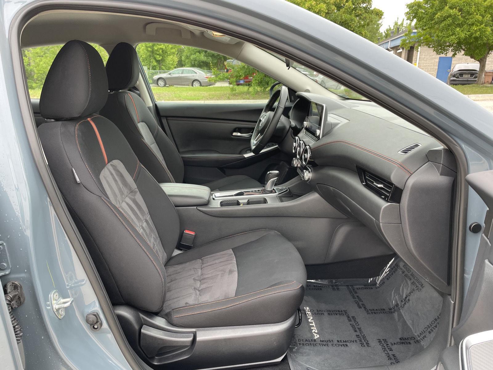 Vehicle photo 19