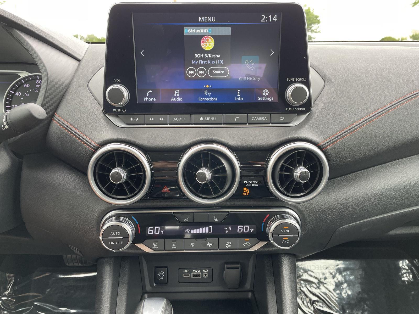 Vehicle photo 22