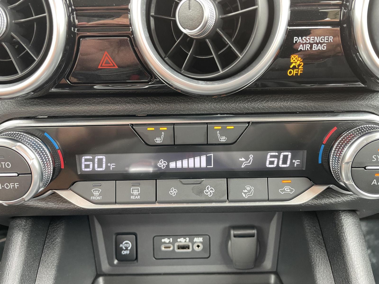 Vehicle photo 27