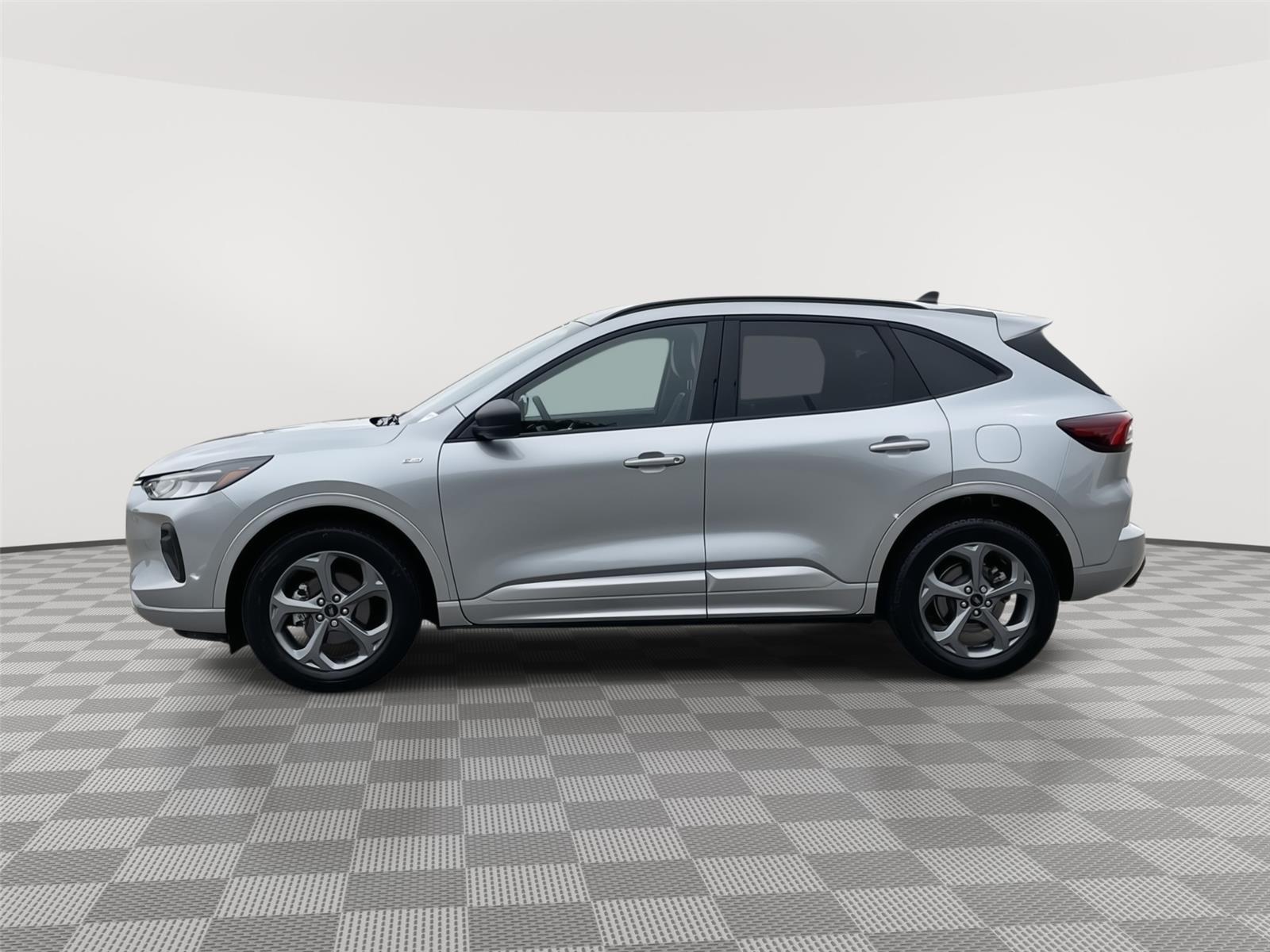 Vehicle photo 2