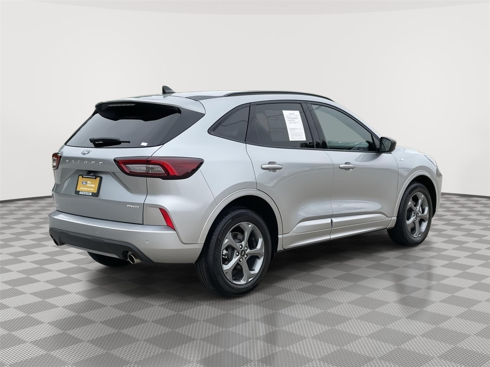 Vehicle photo 7