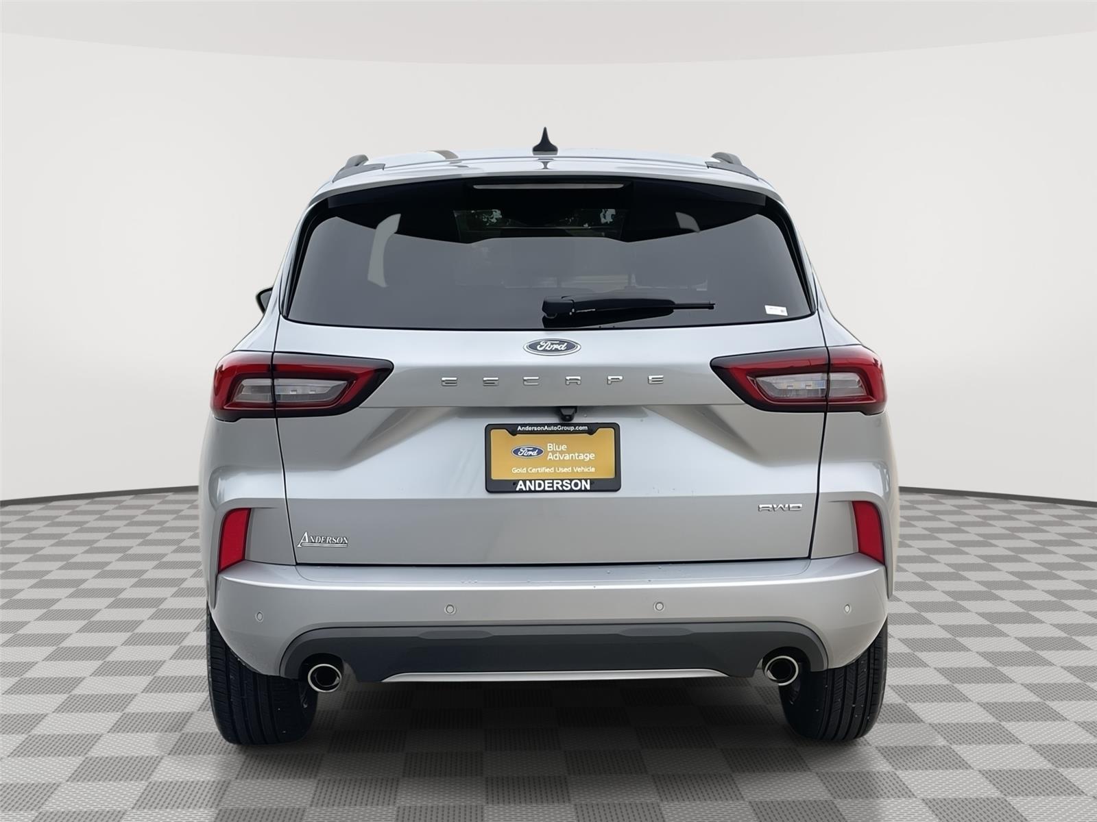 Vehicle photo 8