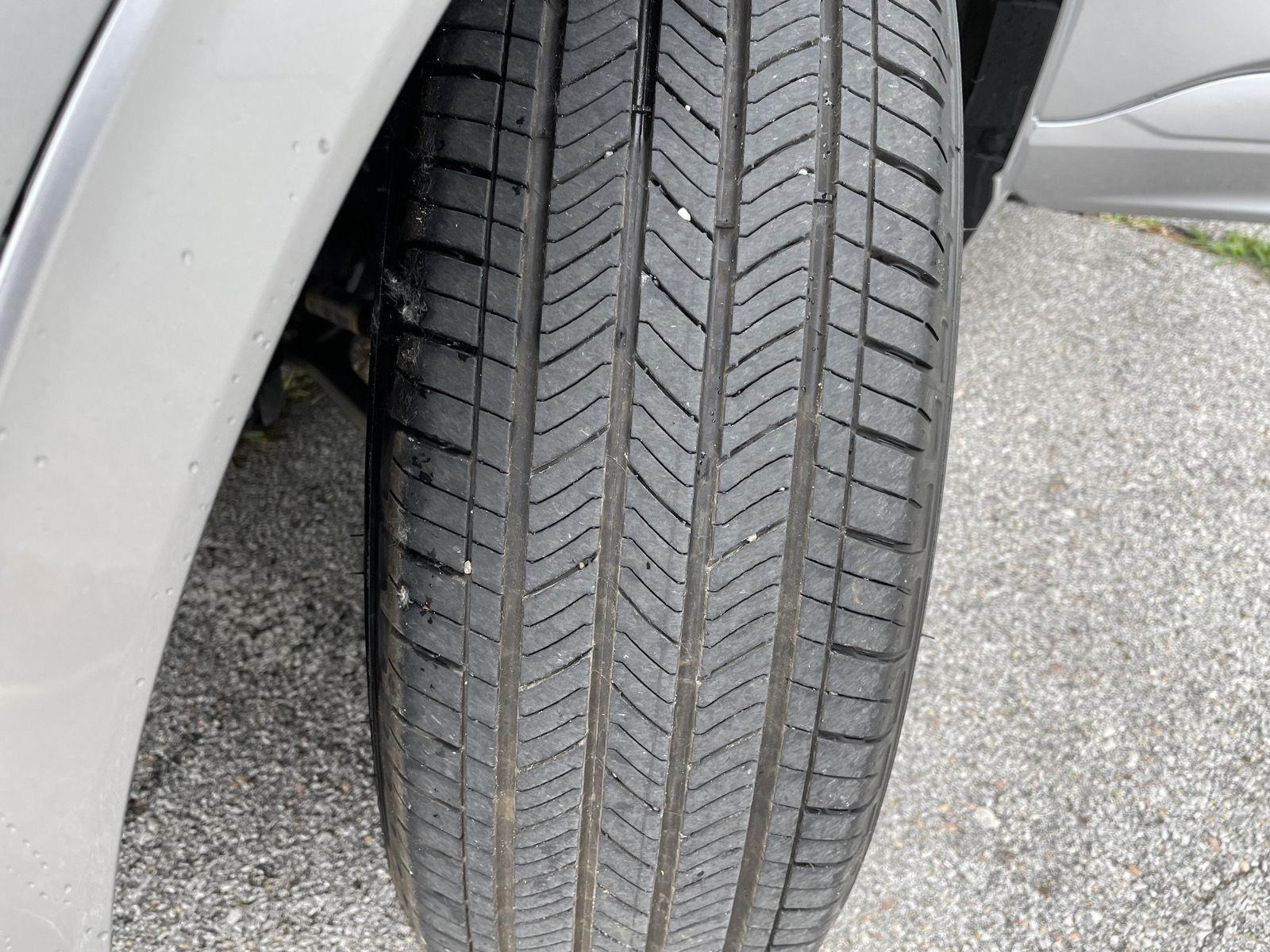 Vehicle photo 11