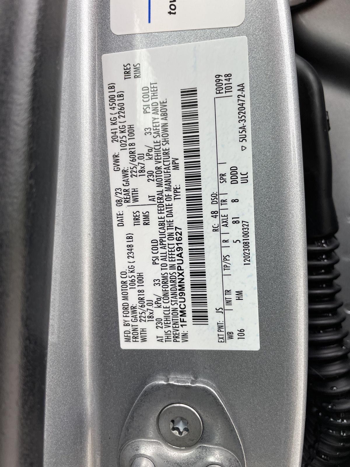 Vehicle photo 32