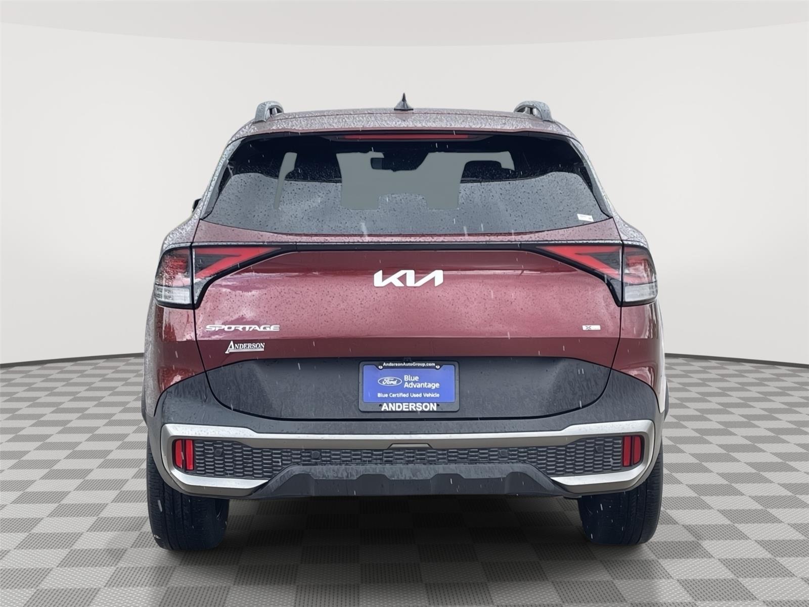 Vehicle photo 8