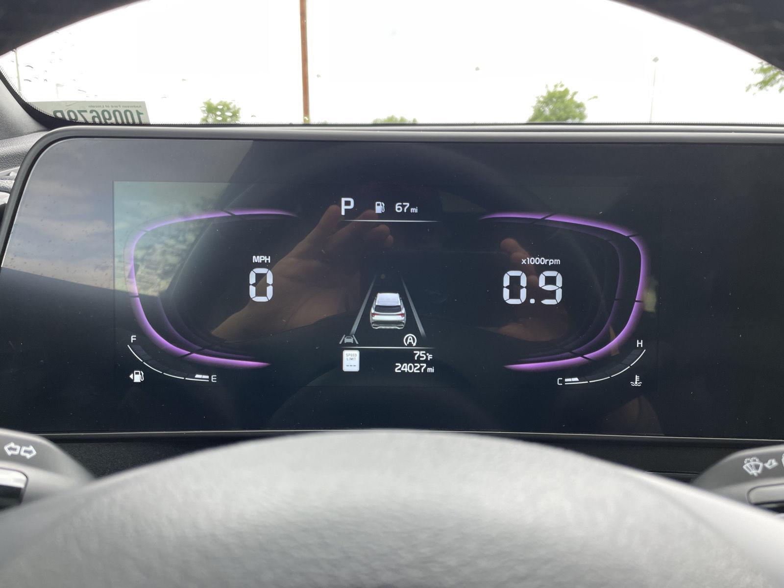 Vehicle photo 15
