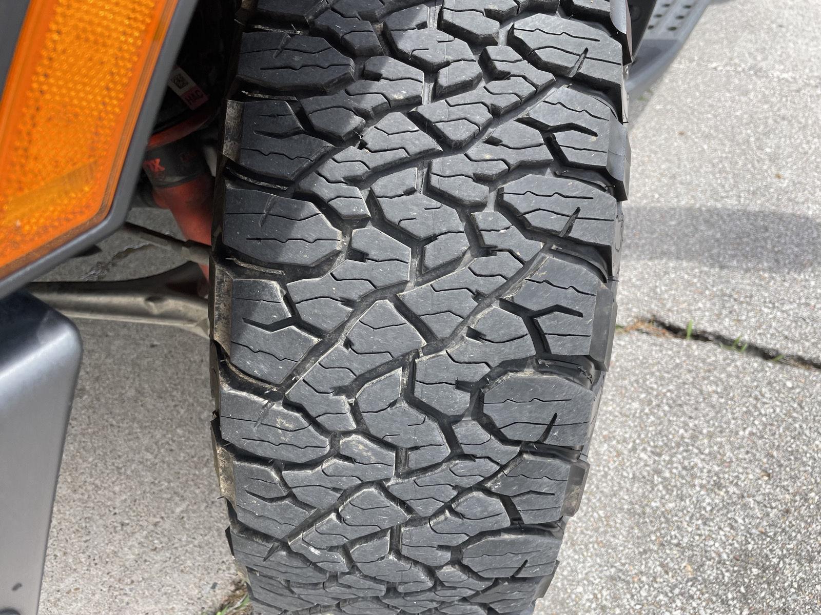 Vehicle photo 11