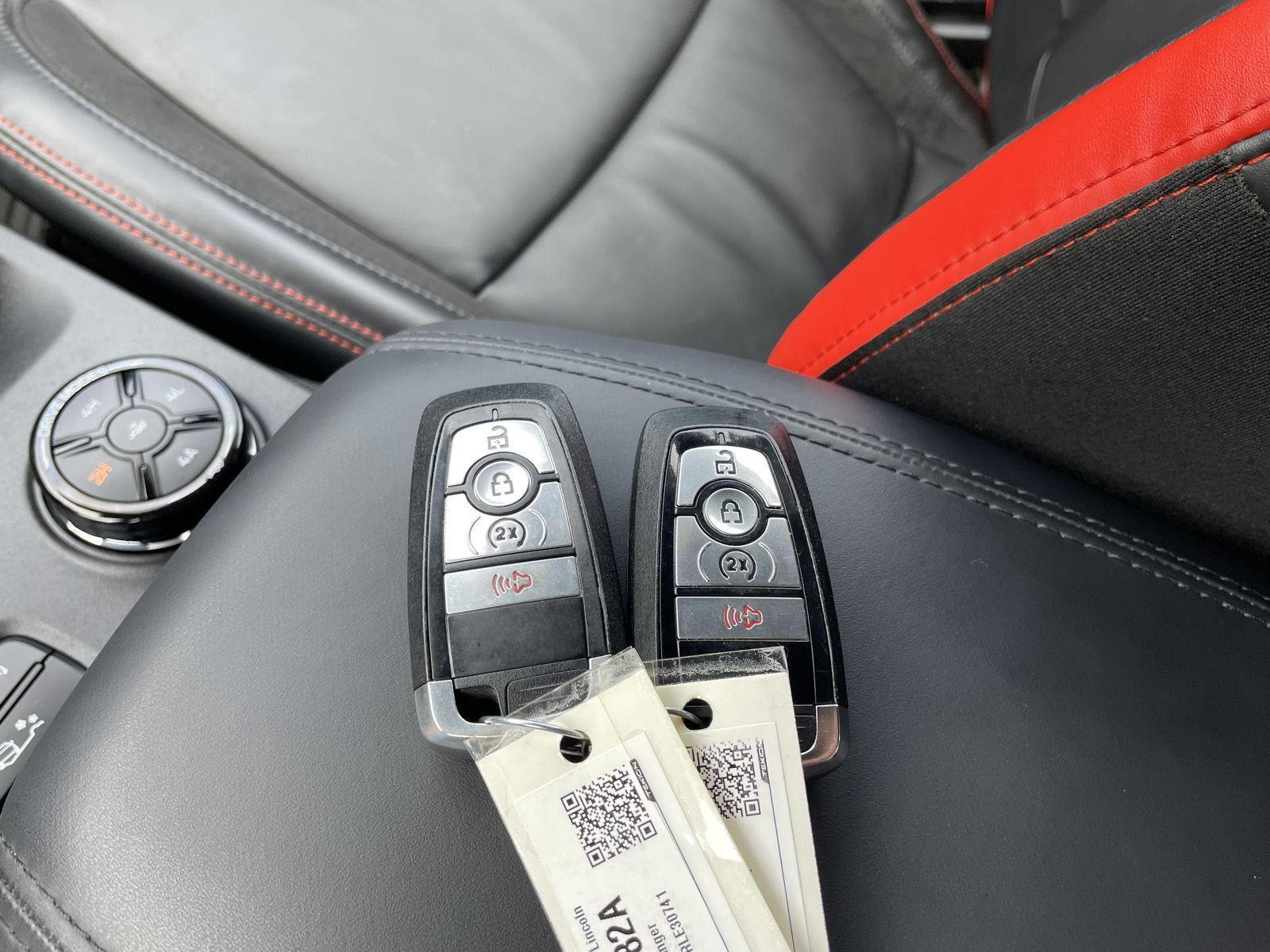Vehicle photo 40