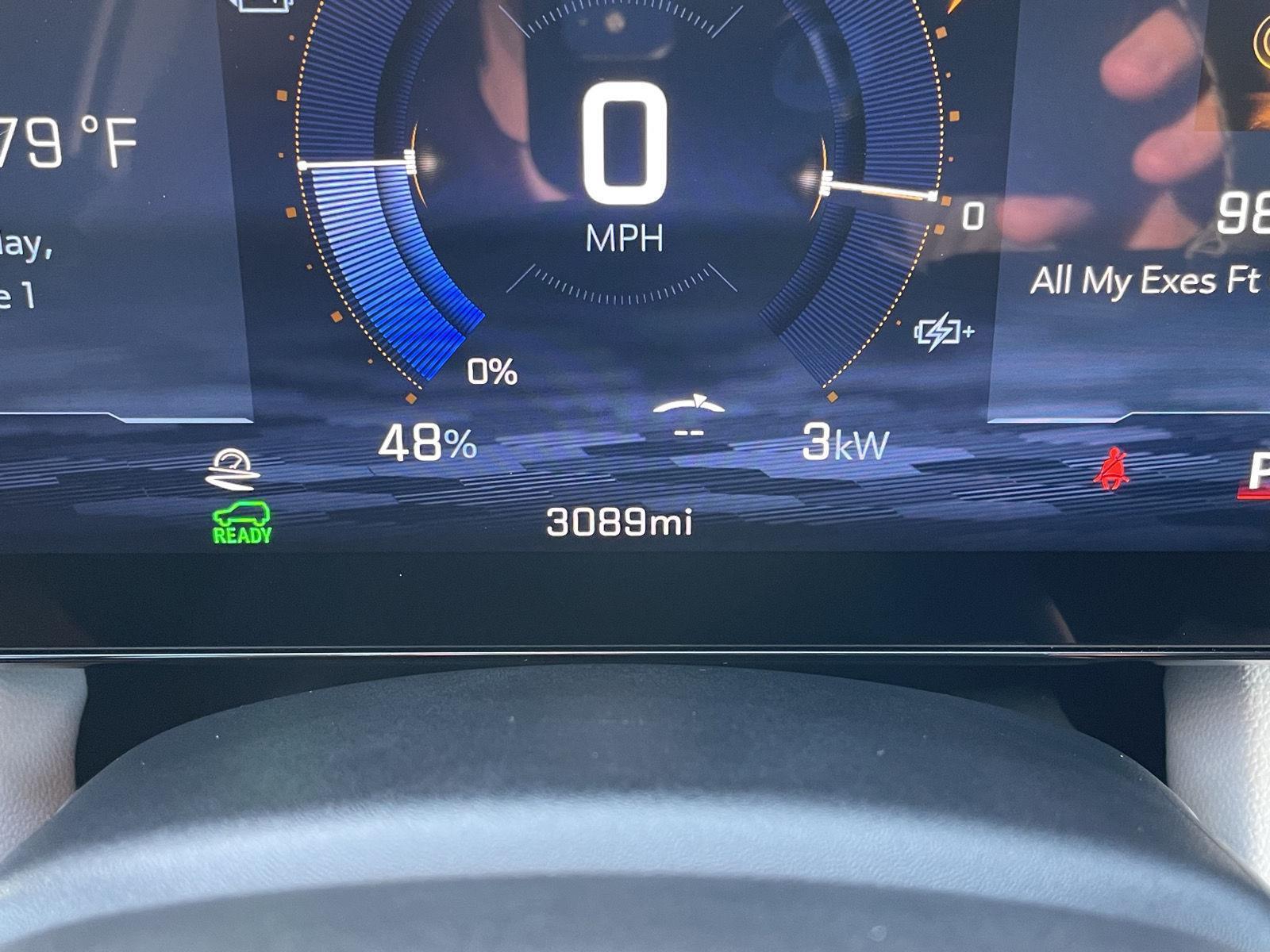 Vehicle photo 3