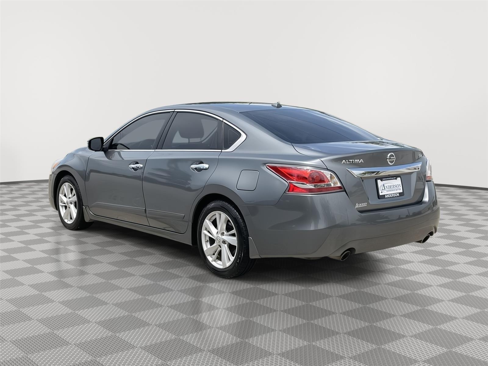 Used 2015 Nissan Altima for sale in Lincoln NE