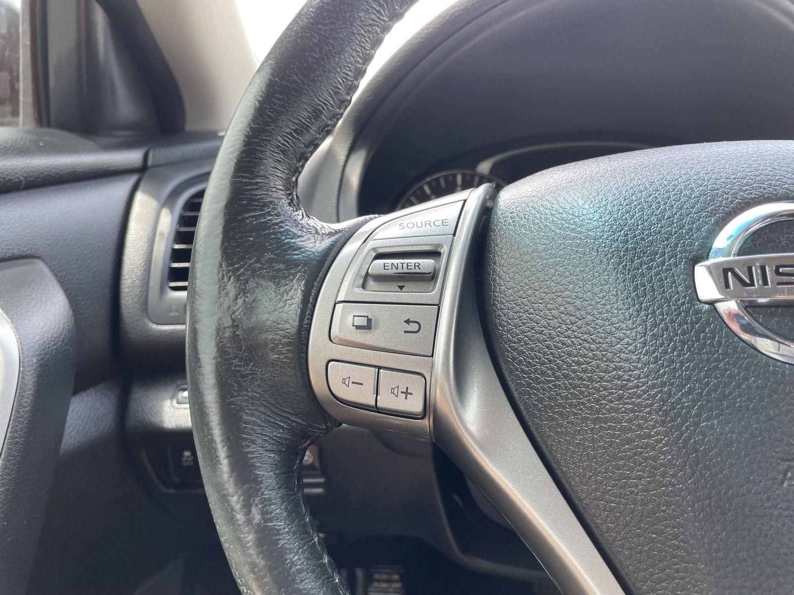 Used 2015 Nissan Altima for sale in Lincoln NE