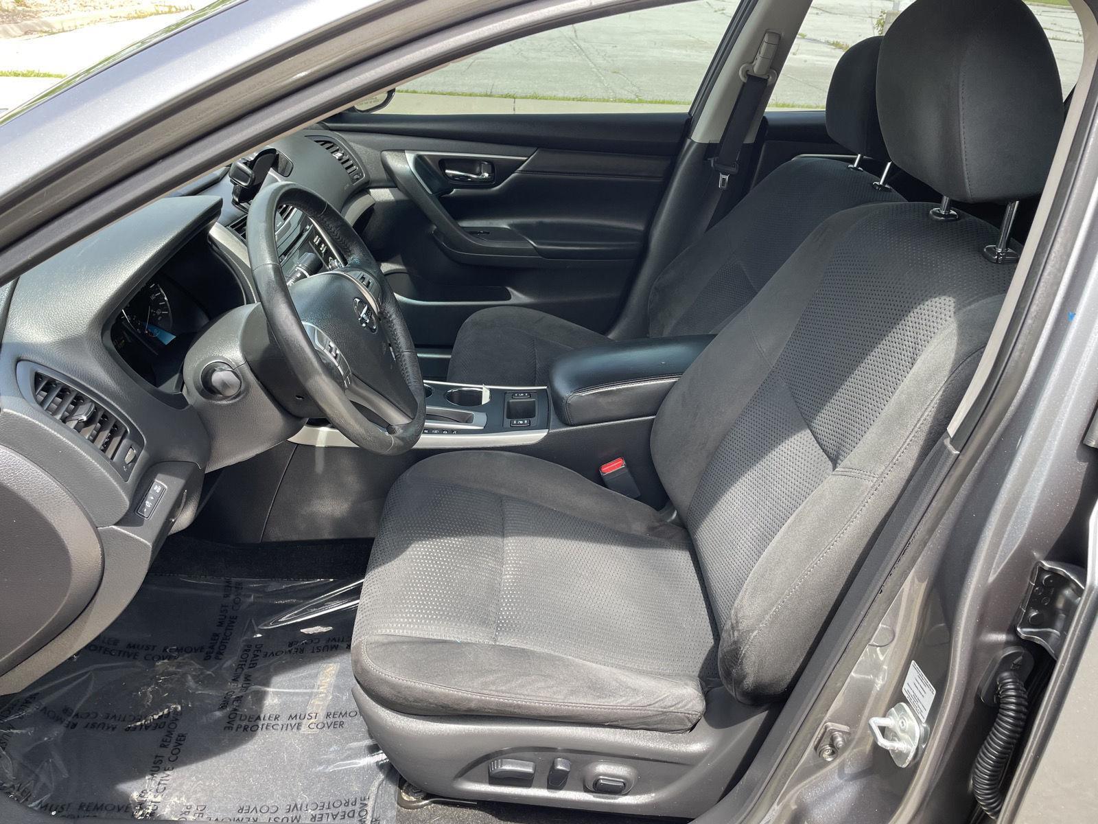 Used 2015 Nissan Altima for sale in Lincoln NE