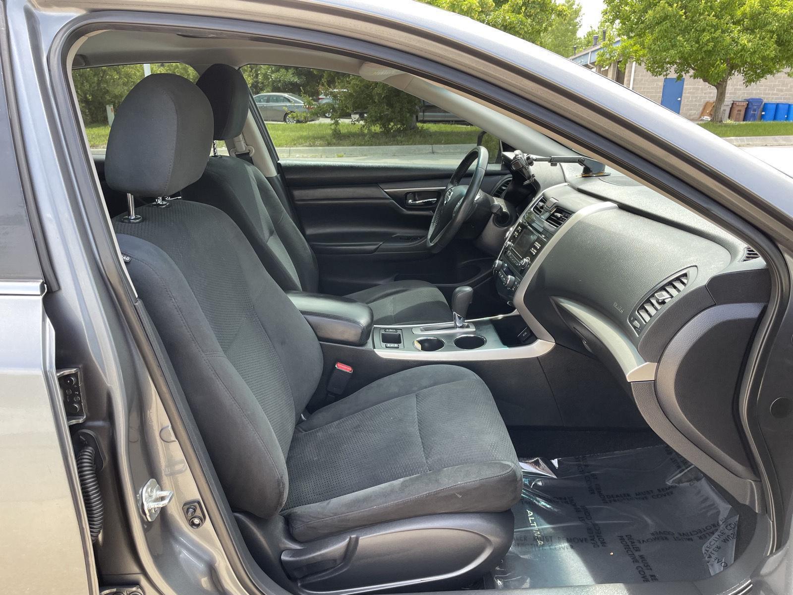 Used 2015 Nissan Altima for sale in Lincoln NE