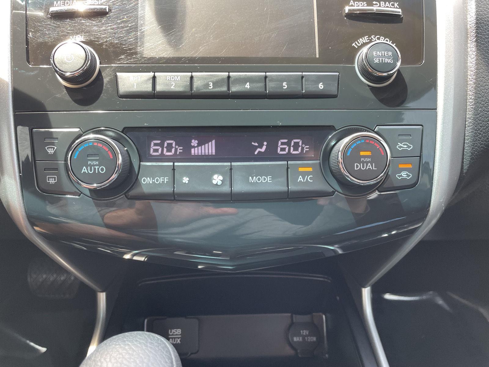 Used 2015 Nissan Altima for sale in Lincoln NE