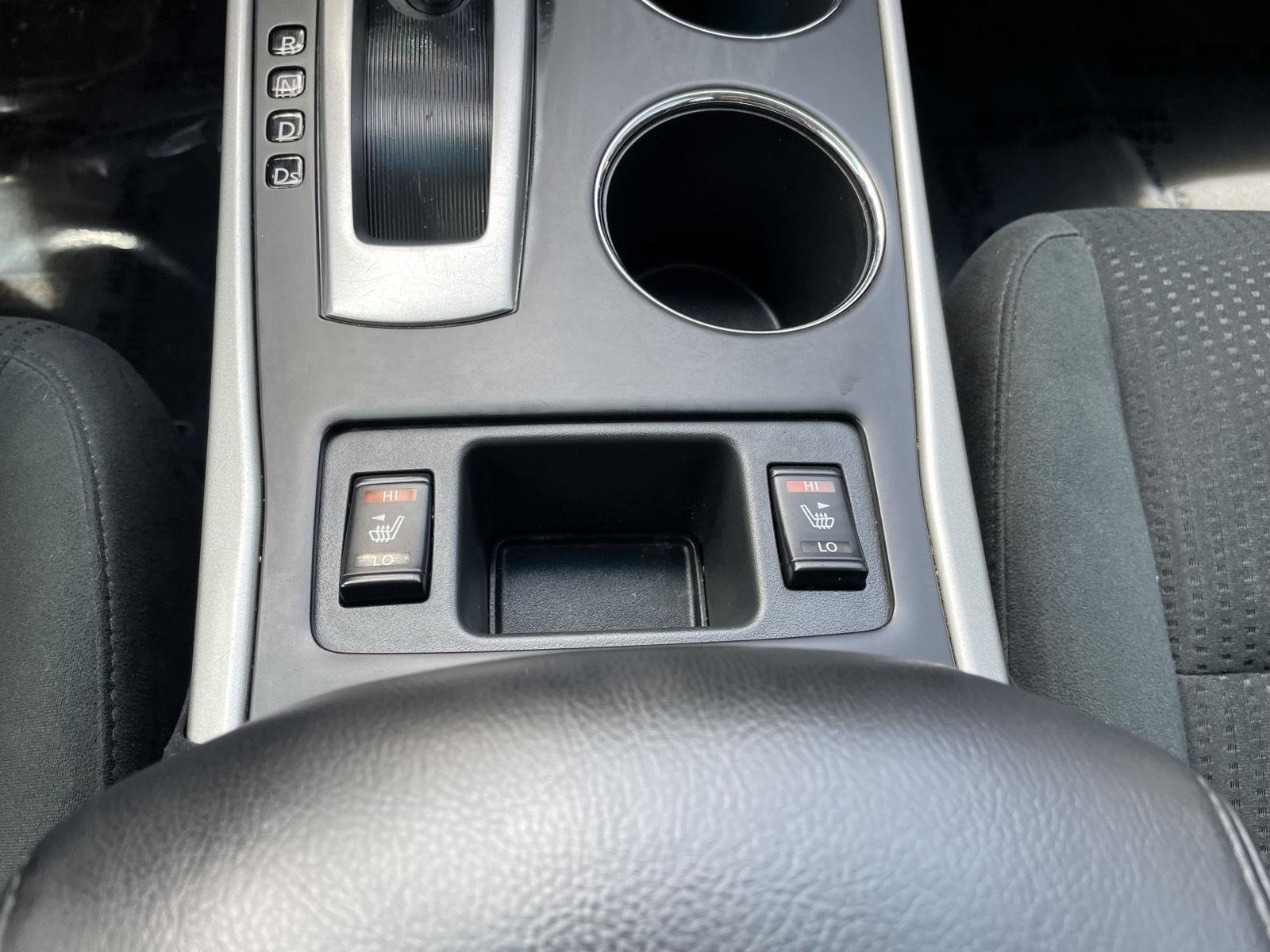 Used 2015 Nissan Altima for sale in Lincoln NE