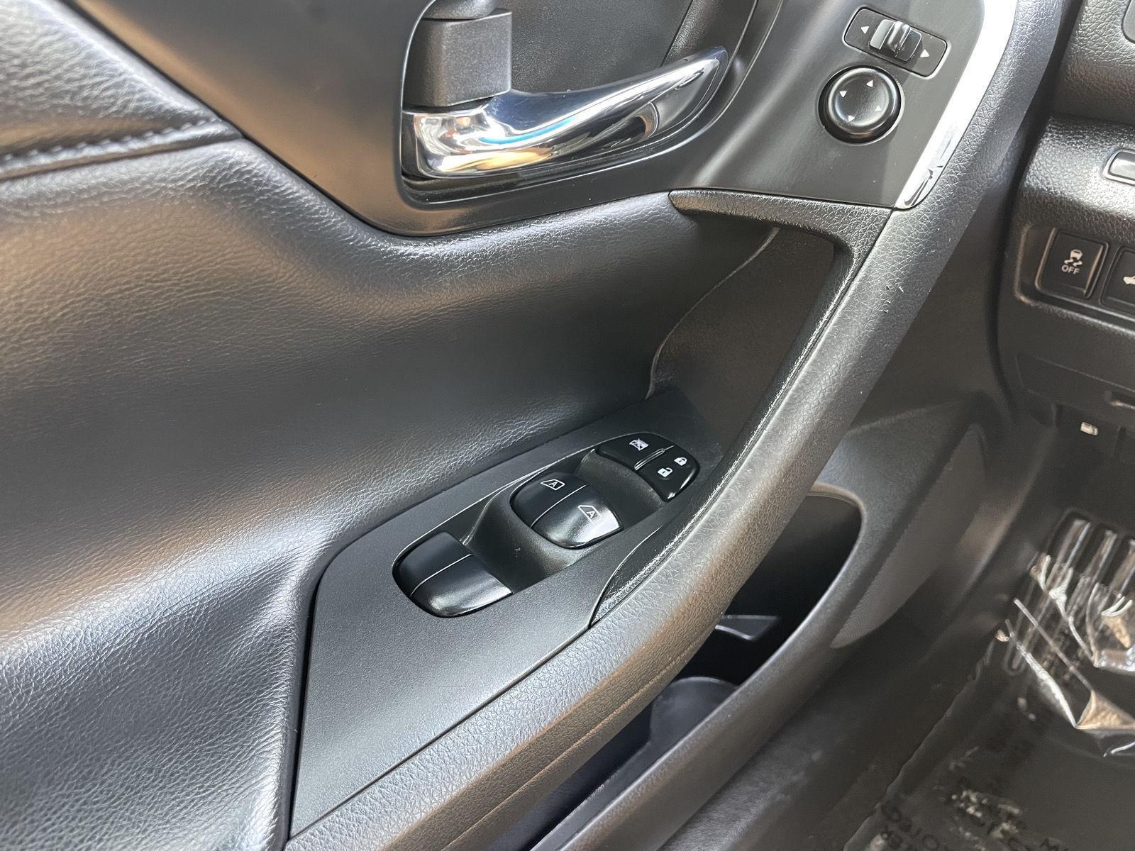 Used 2015 Nissan Altima for sale in Lincoln NE