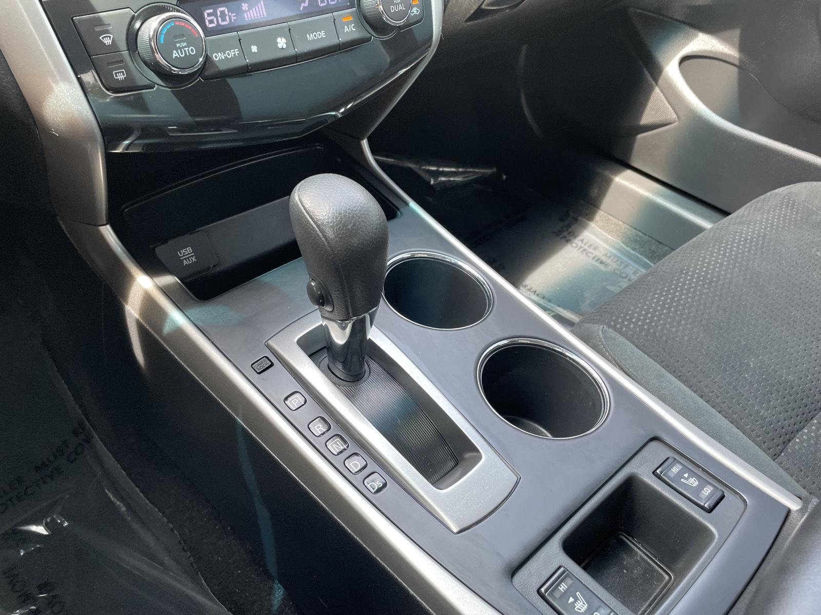 Used 2015 Nissan Altima for sale in Lincoln NE