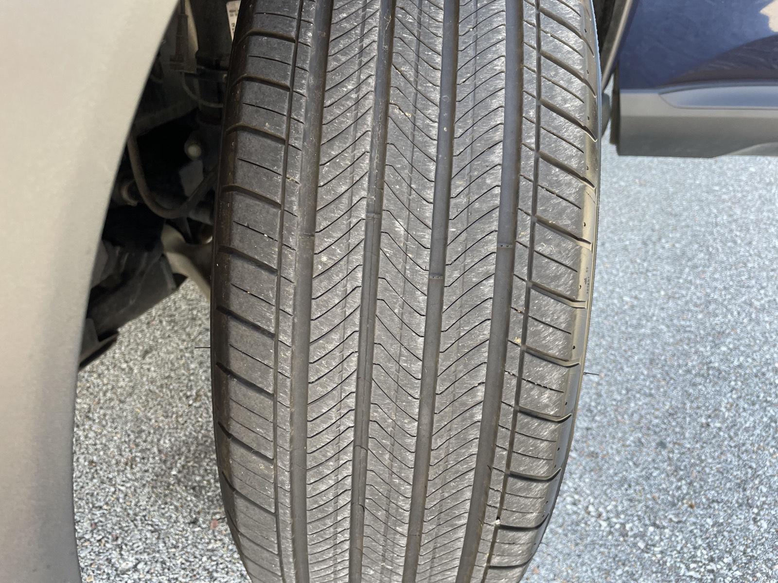 Vehicle photo 11