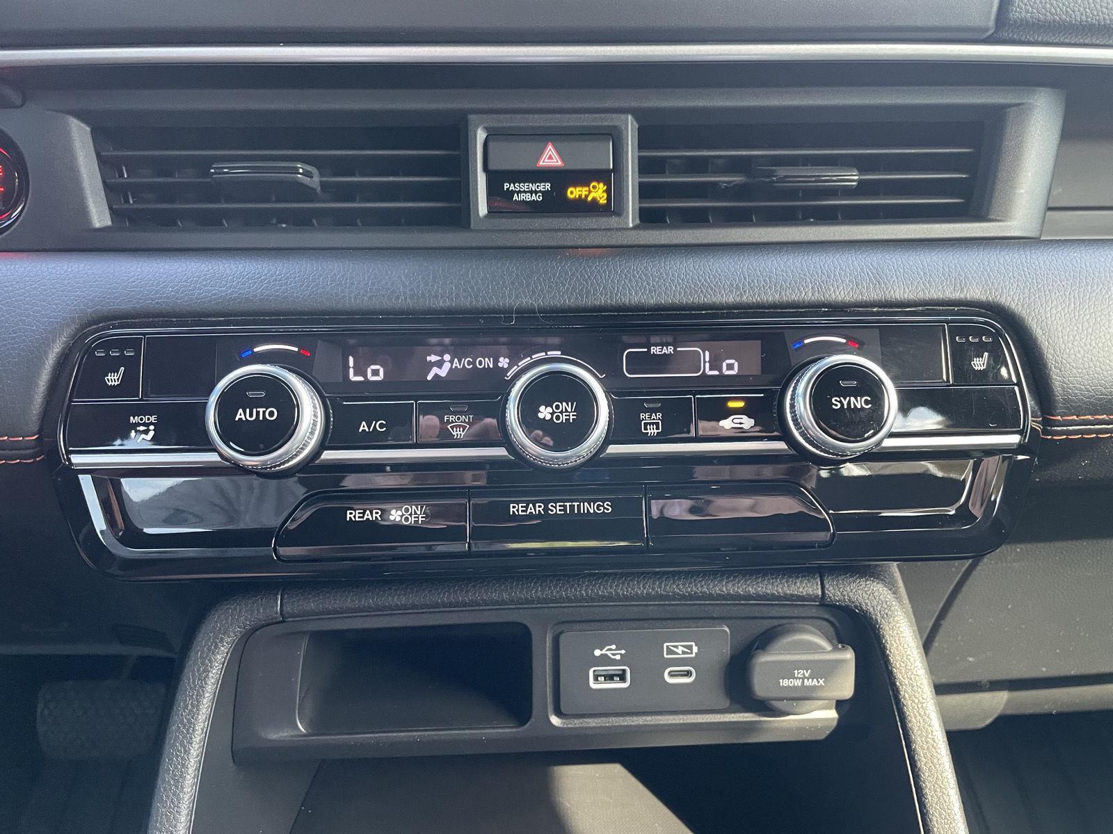 Vehicle photo 27