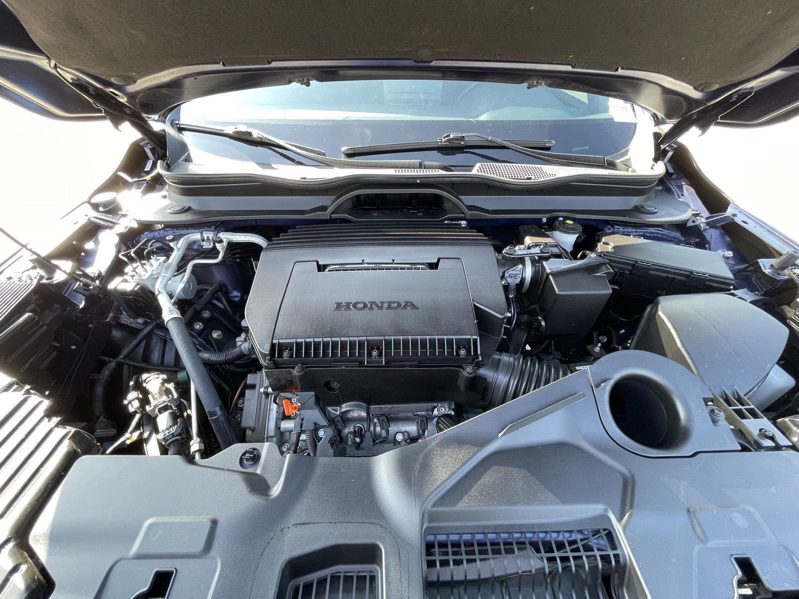 Vehicle photo 35