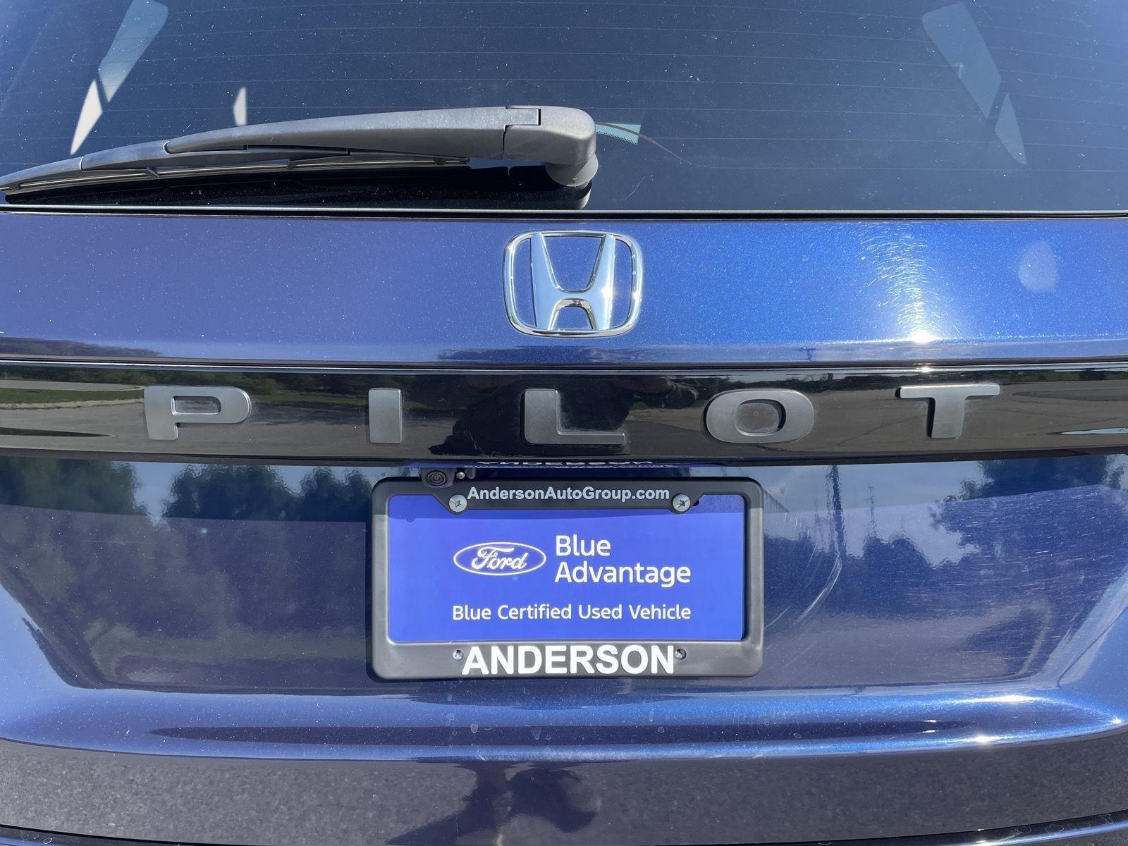Vehicle photo 37