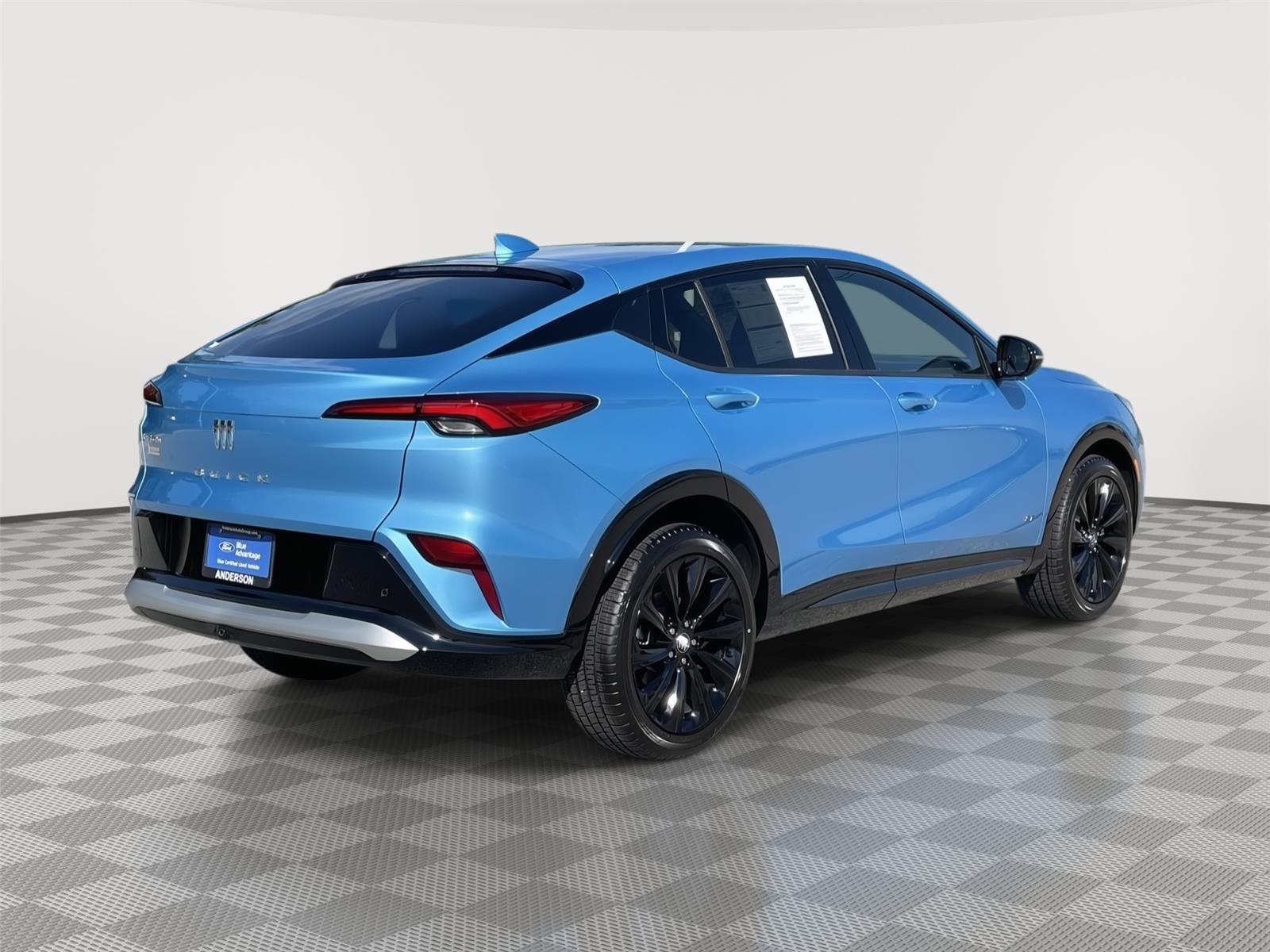 Vehicle photo 7