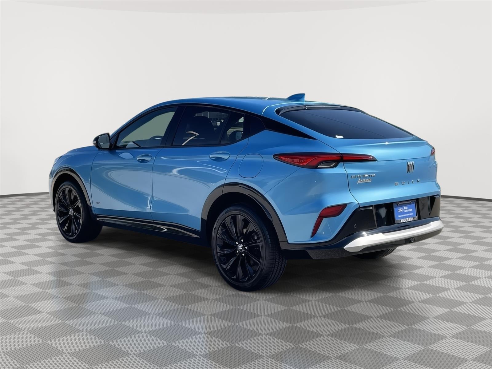 Vehicle photo 9