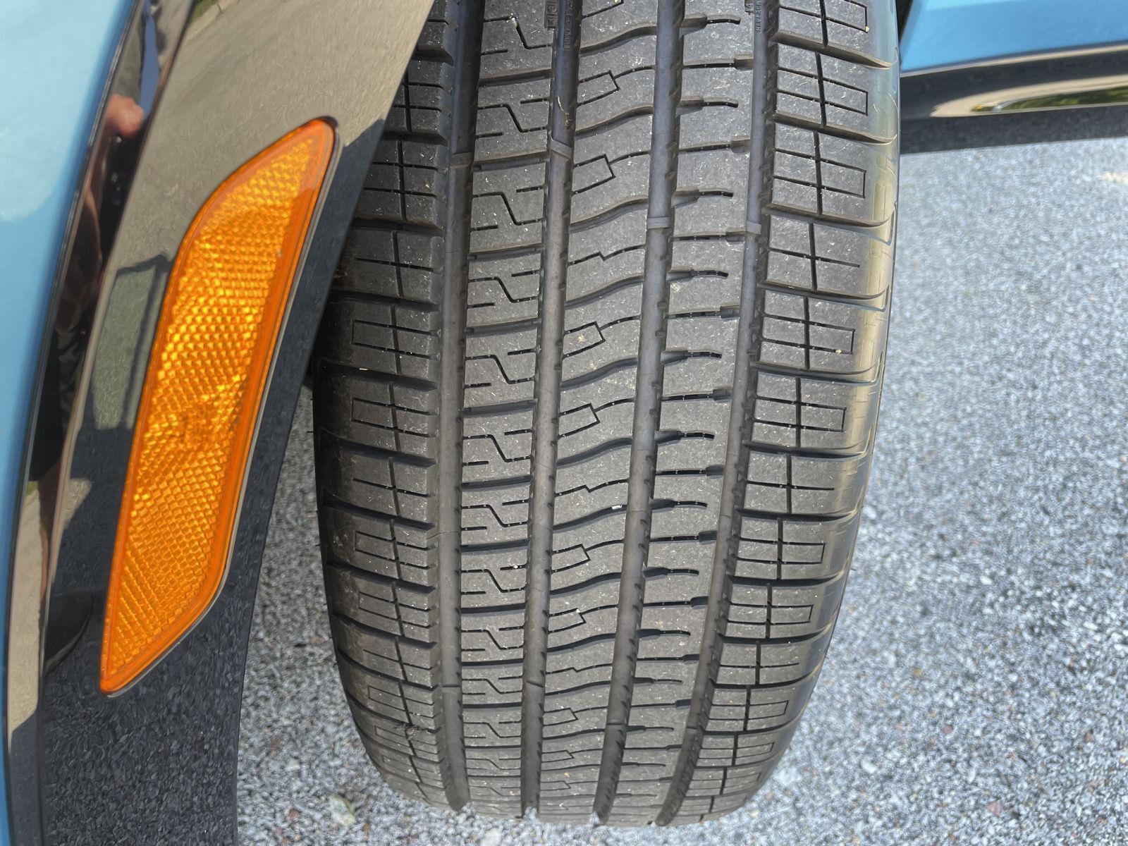 Vehicle photo 11