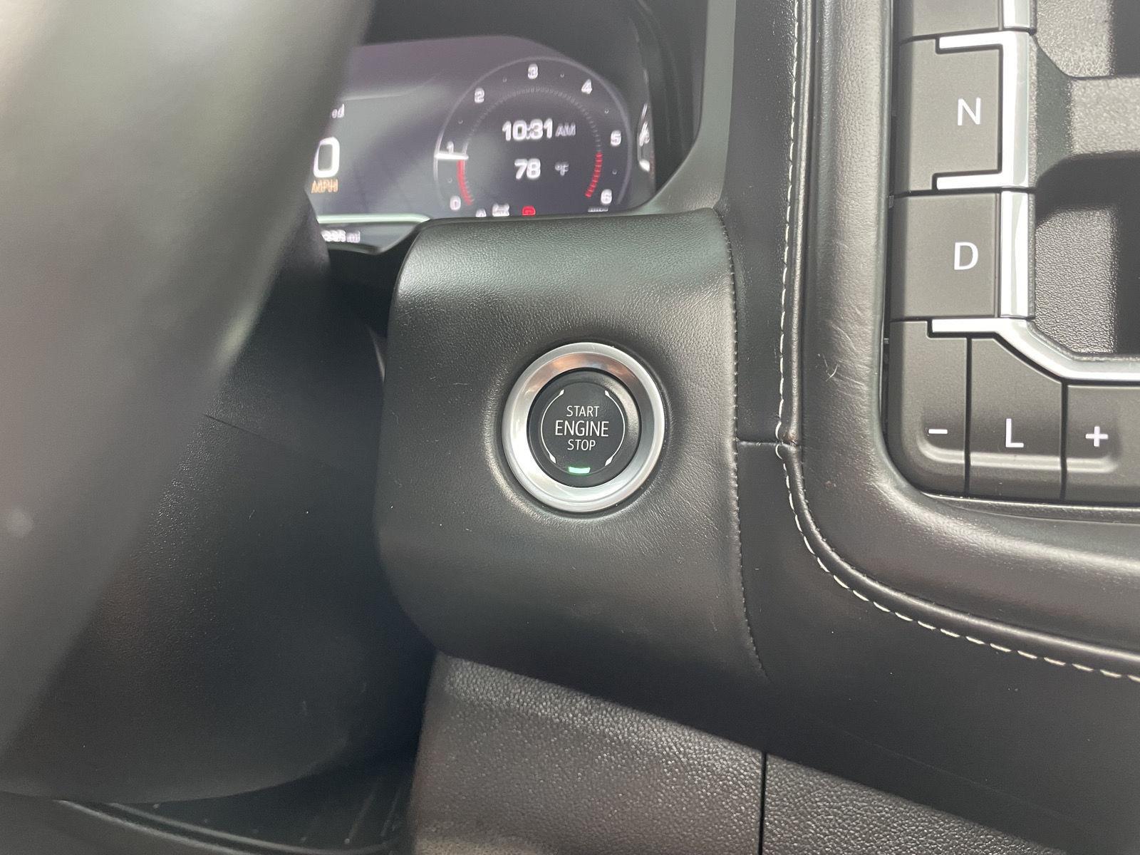 Vehicle photo 31