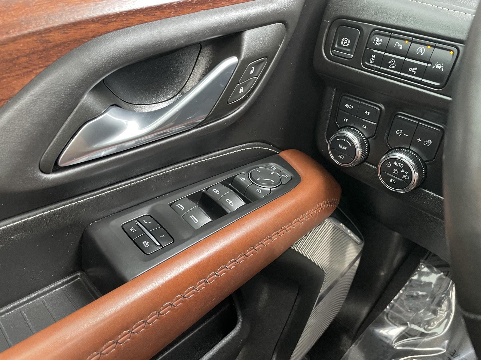 Vehicle photo 38