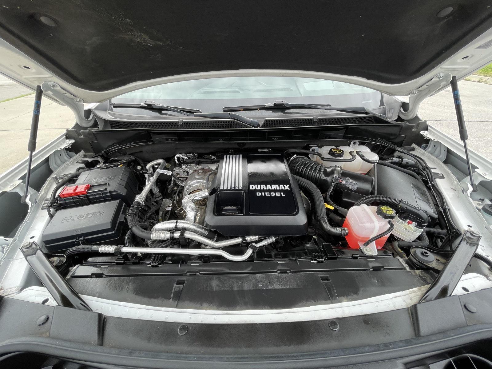 Vehicle photo 43