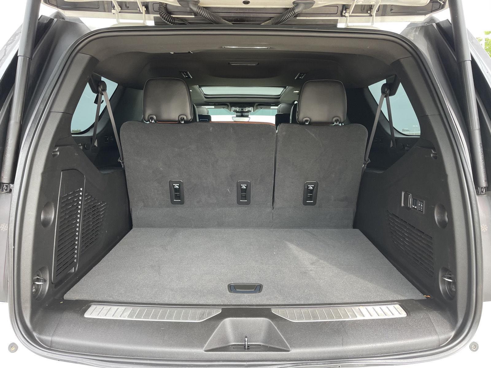 Vehicle photo 44