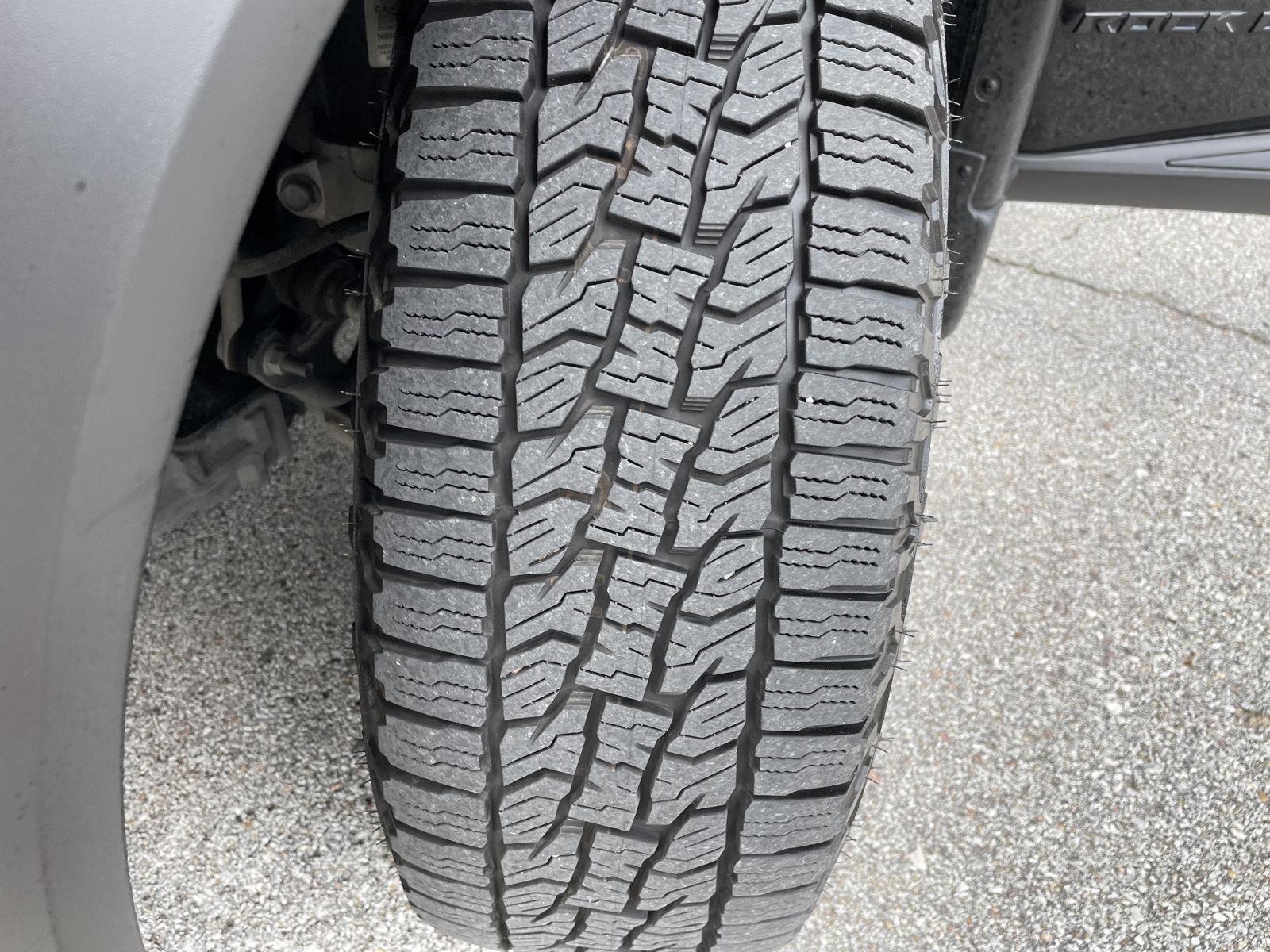 Vehicle photo 11
