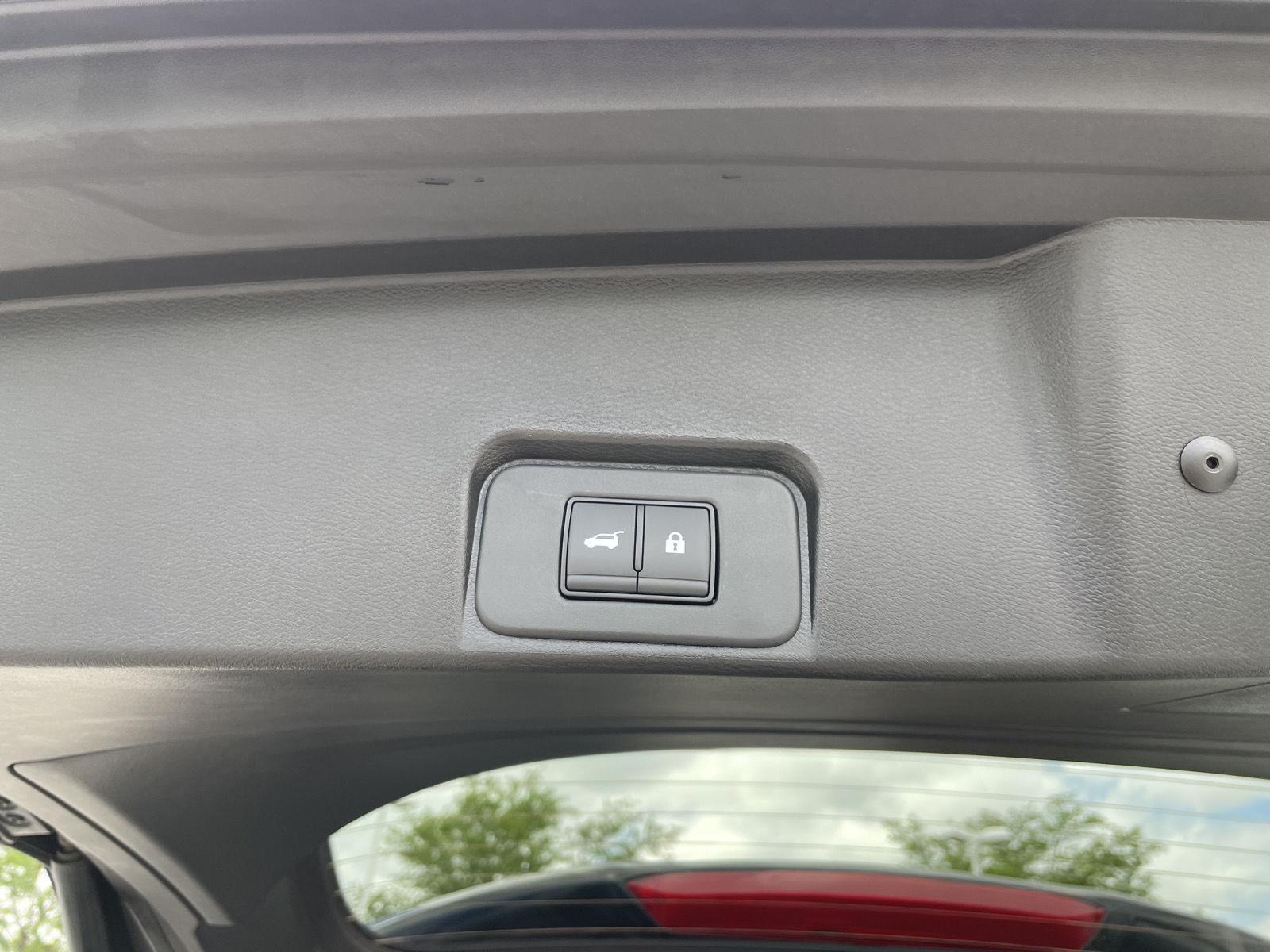 Vehicle photo 39