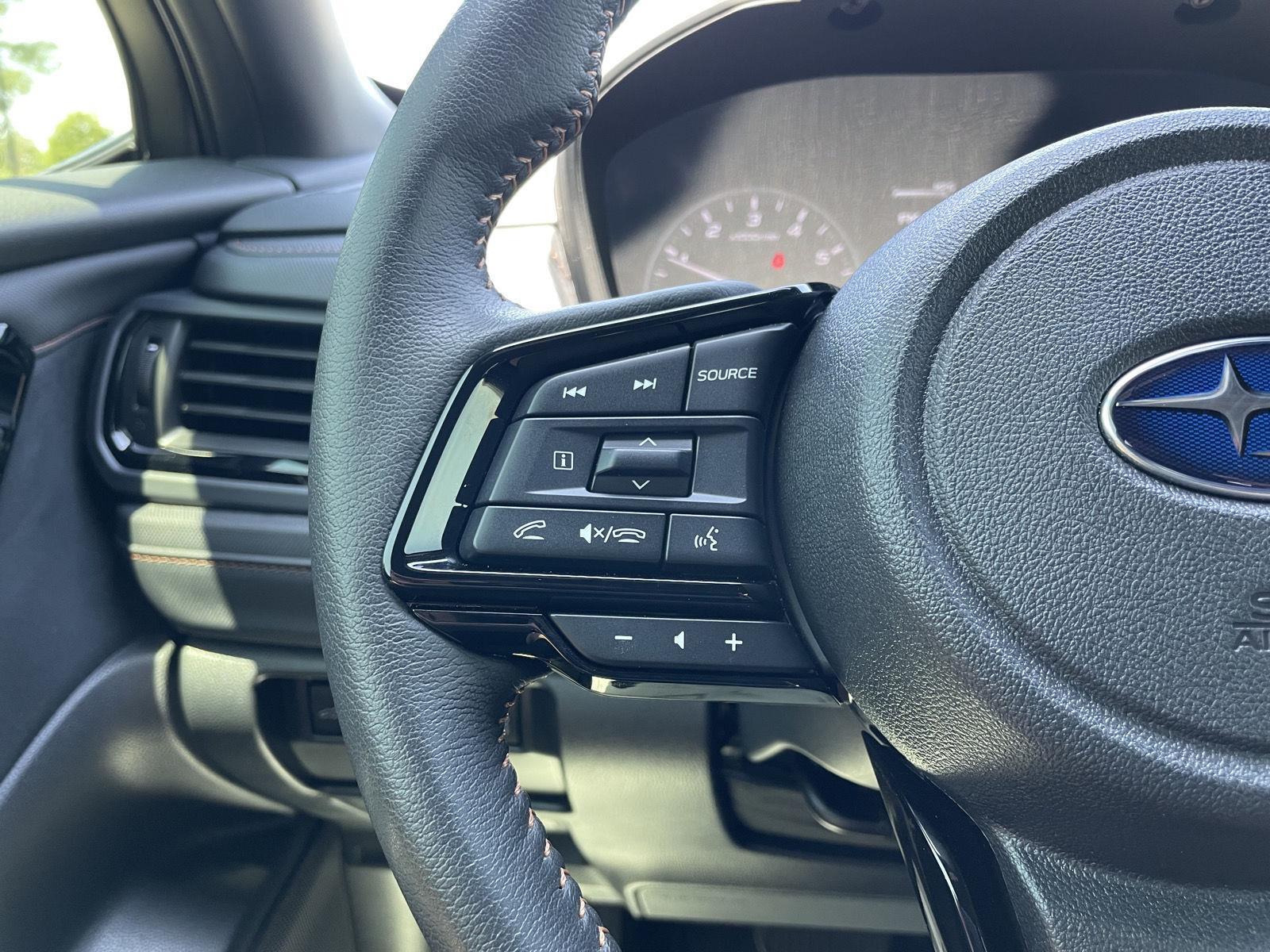 Vehicle photo 13