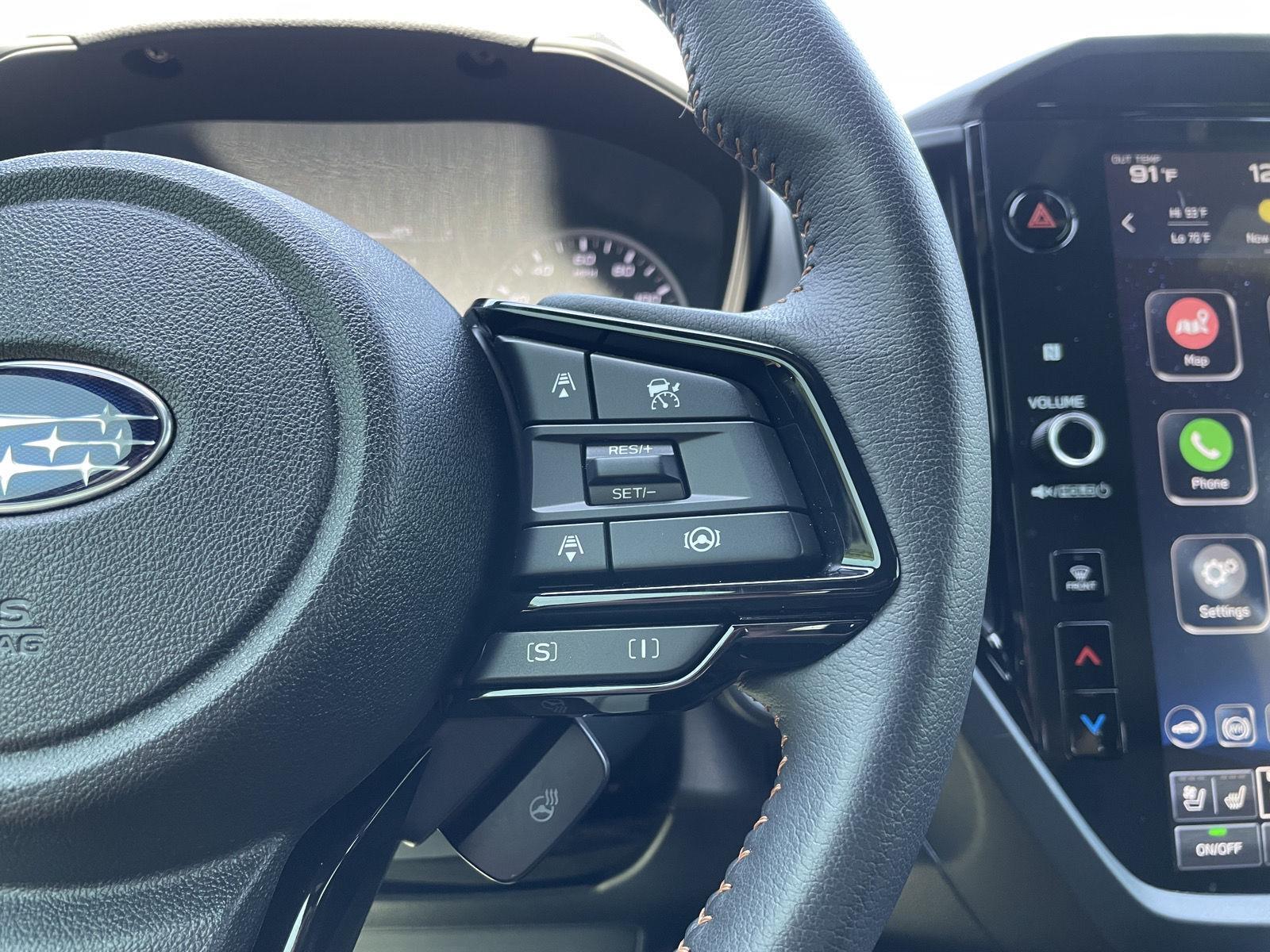 Vehicle photo 14
