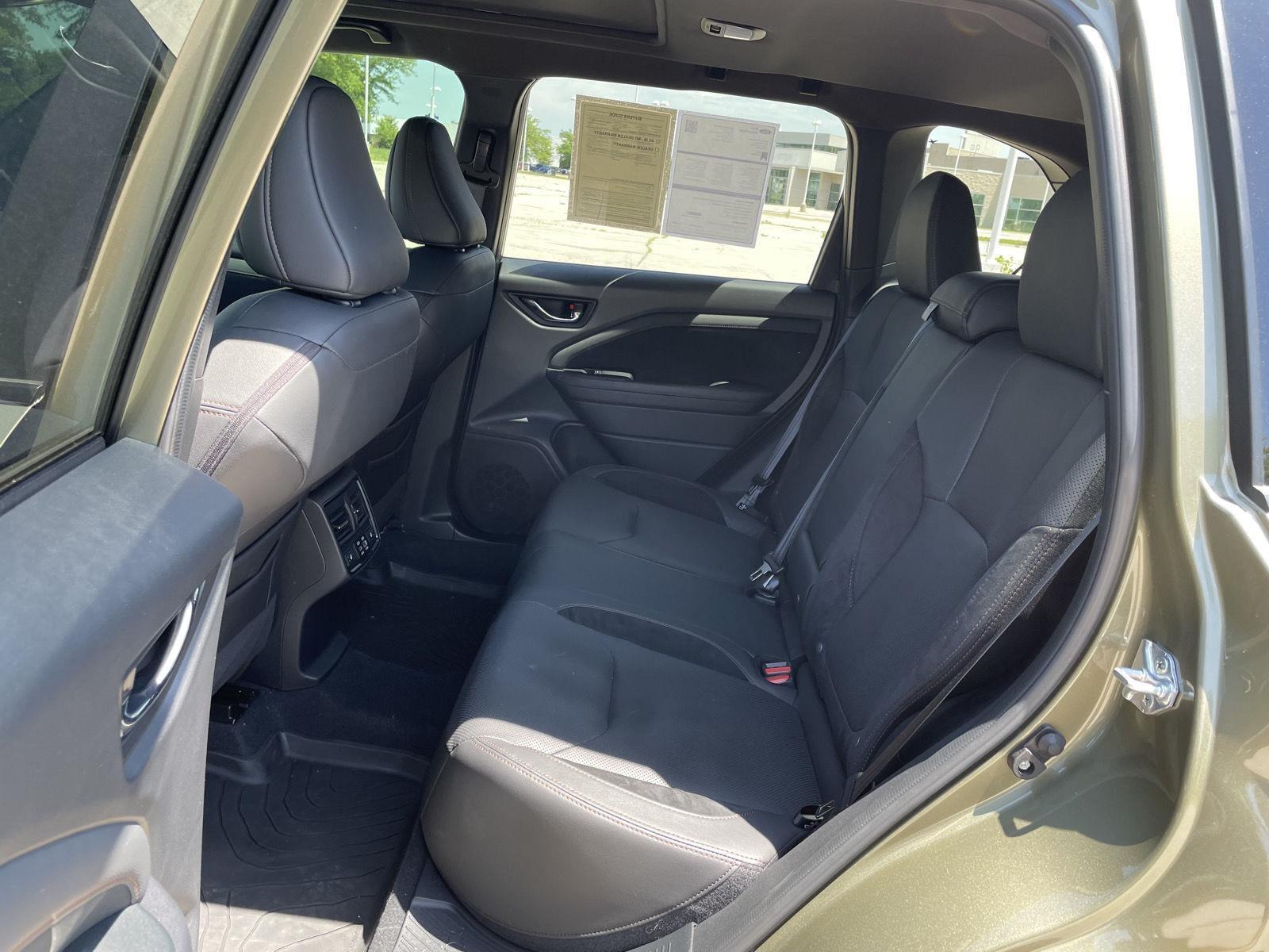 Vehicle photo 20