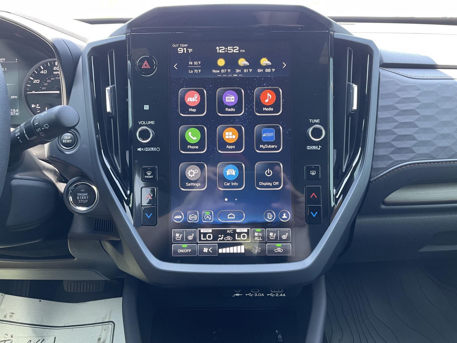 Vehicle photo 24
