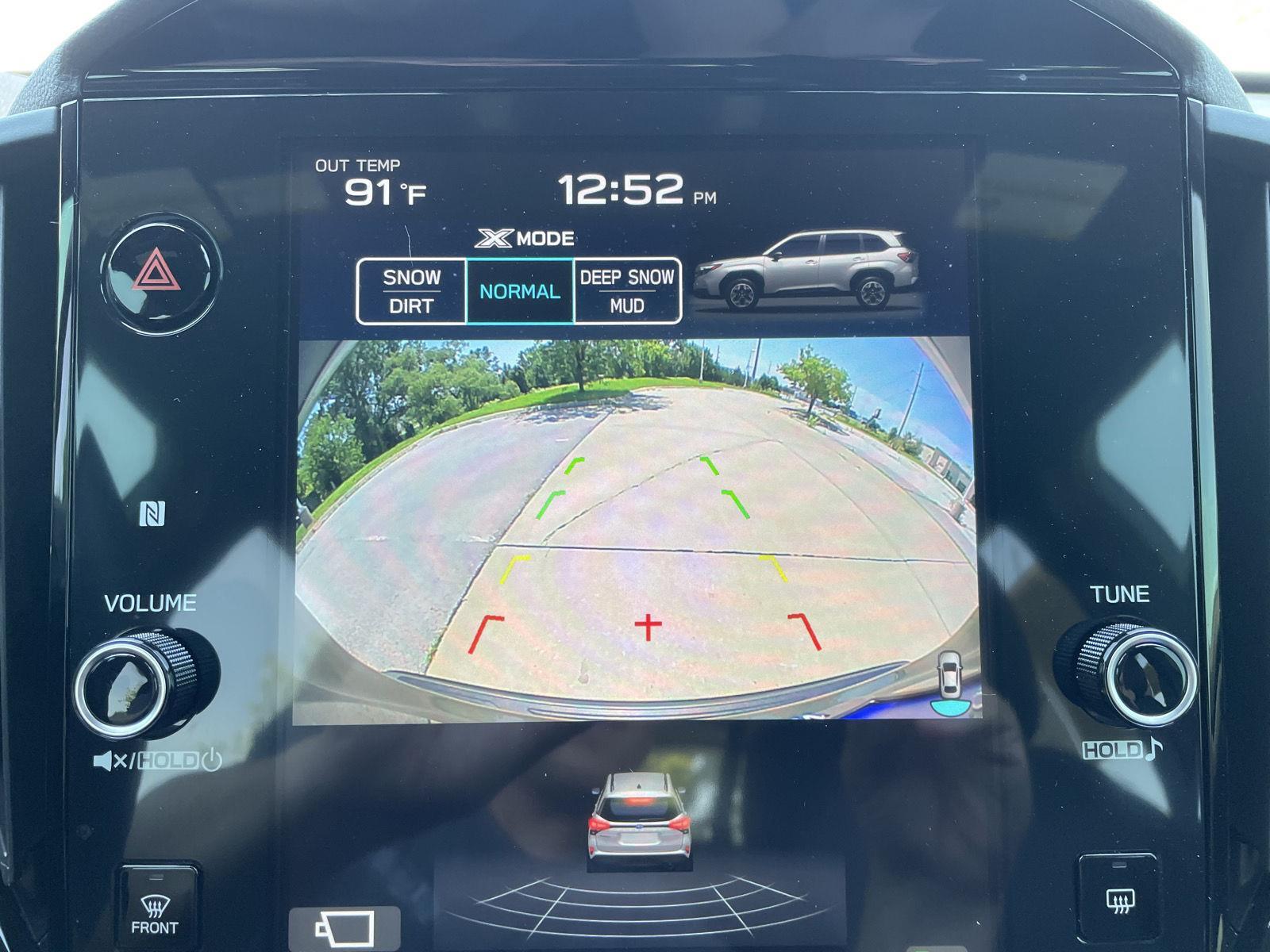 Vehicle photo 25