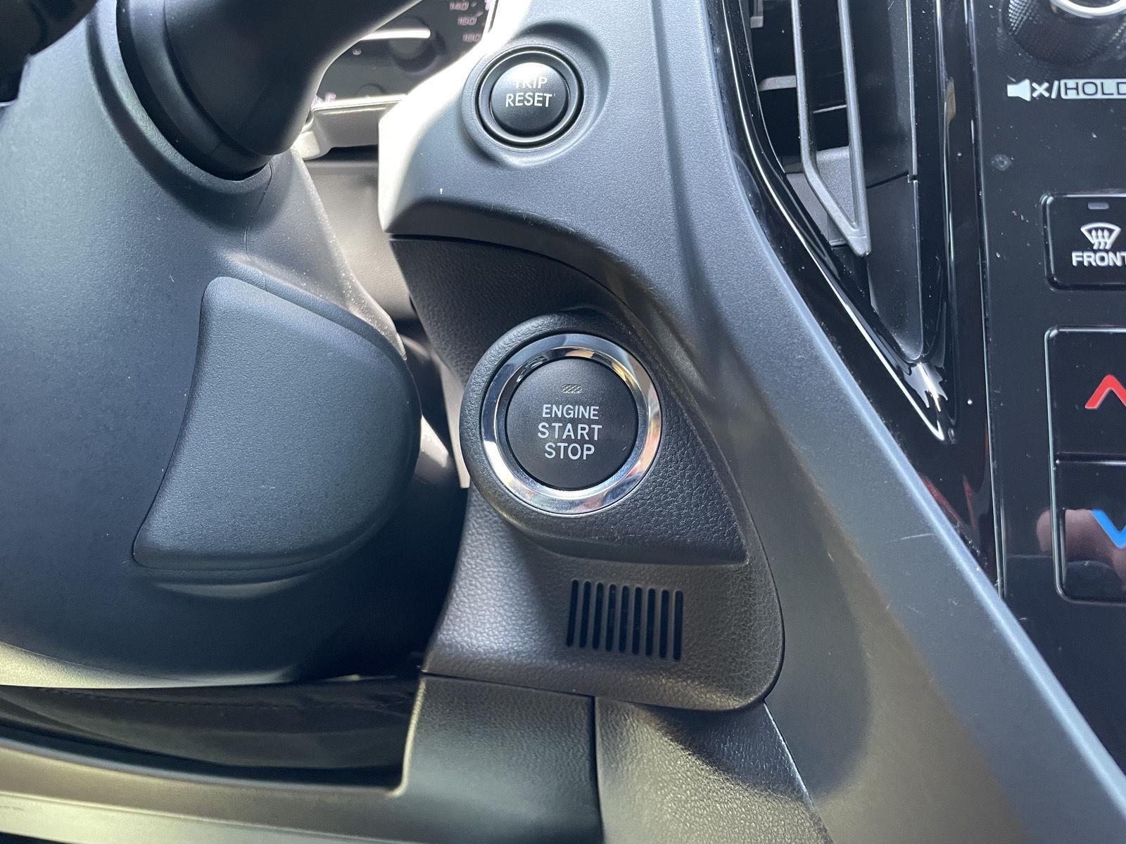 Vehicle photo 27