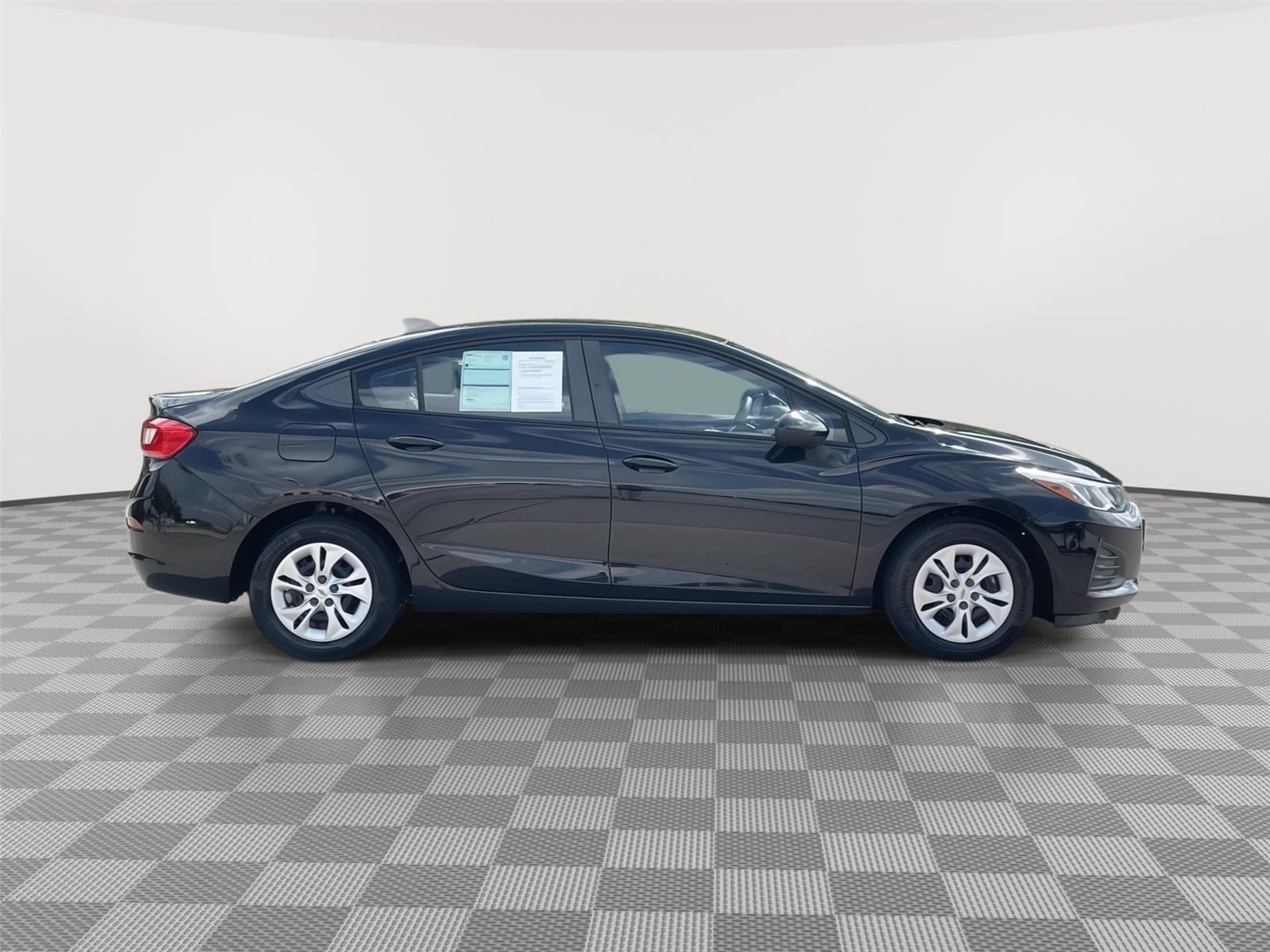 Used 2019 Chevrolet Cruze for sale in Lincoln NE