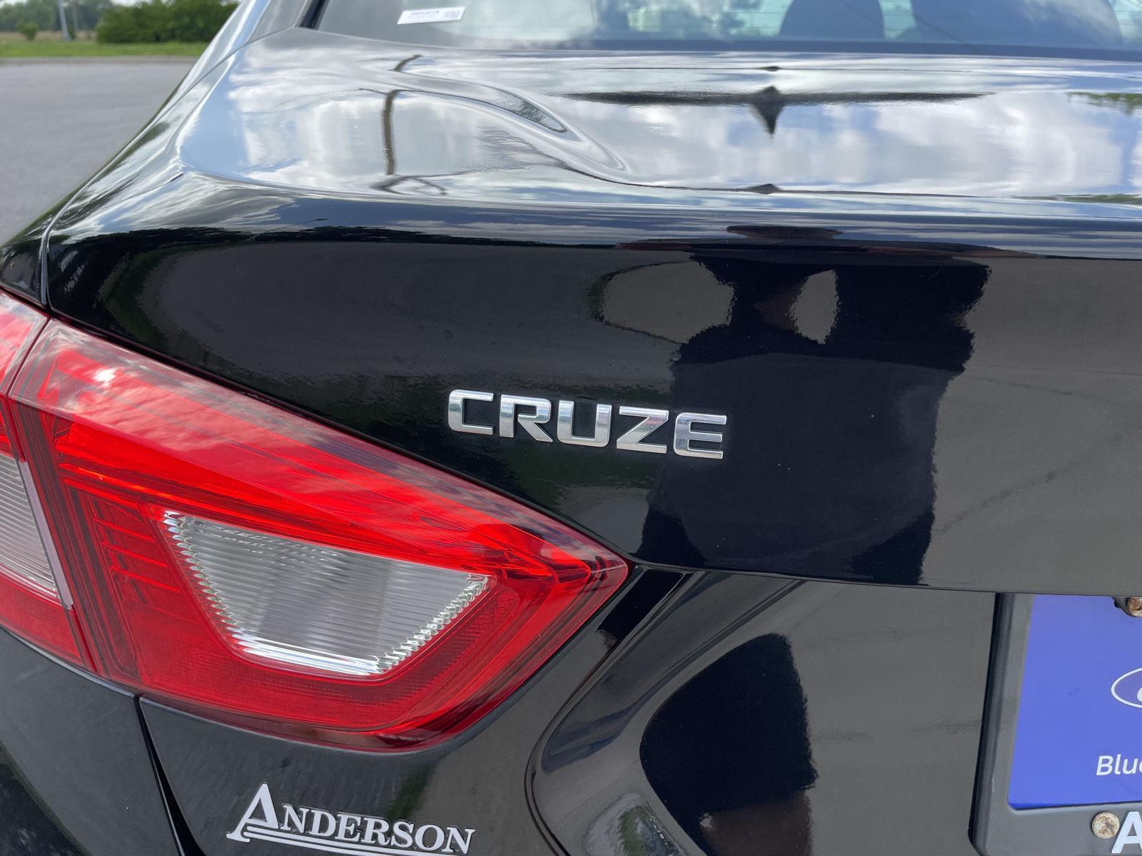 Used 2019 Chevrolet Cruze for sale in Lincoln NE
