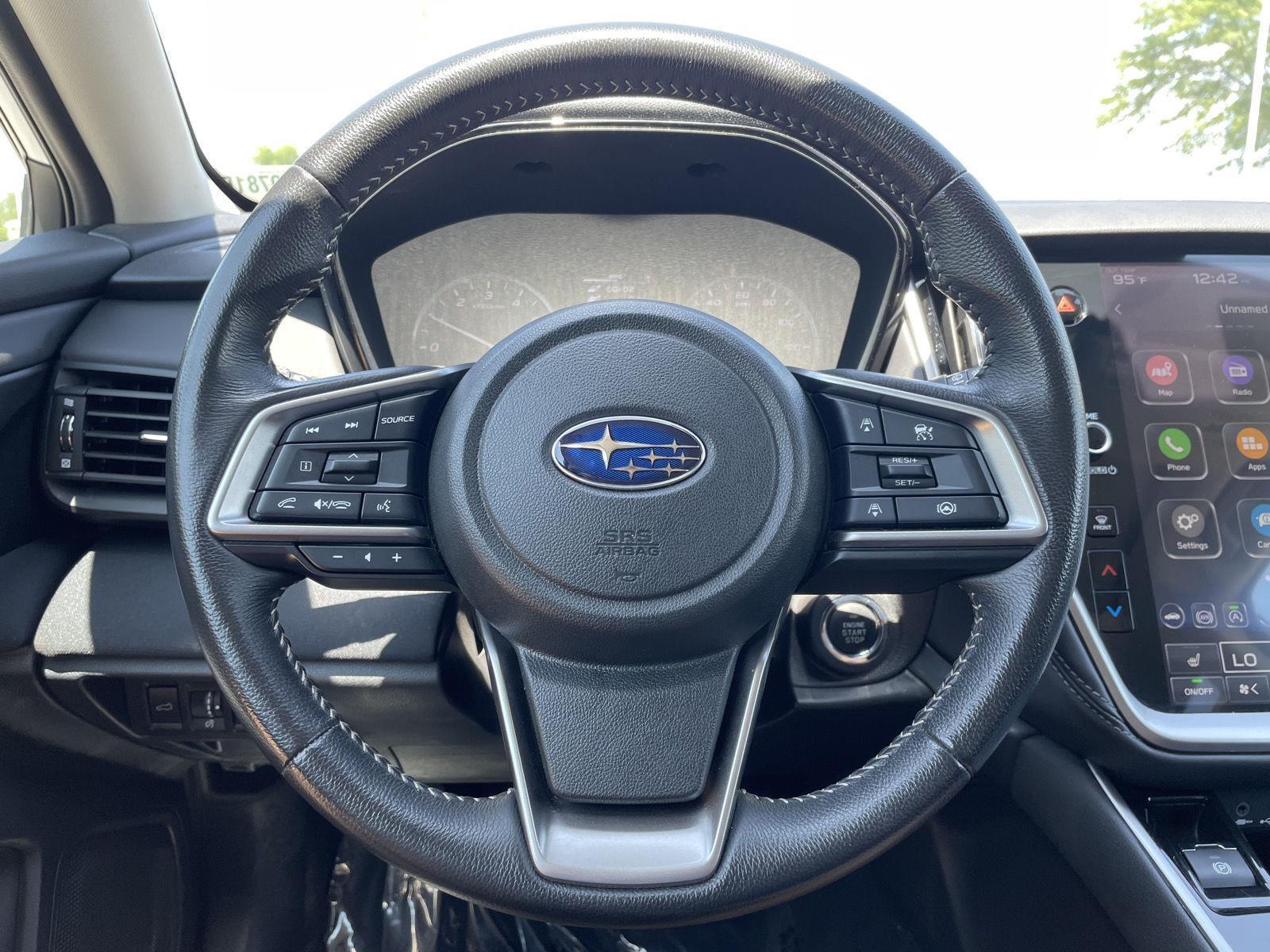 Vehicle photo 12