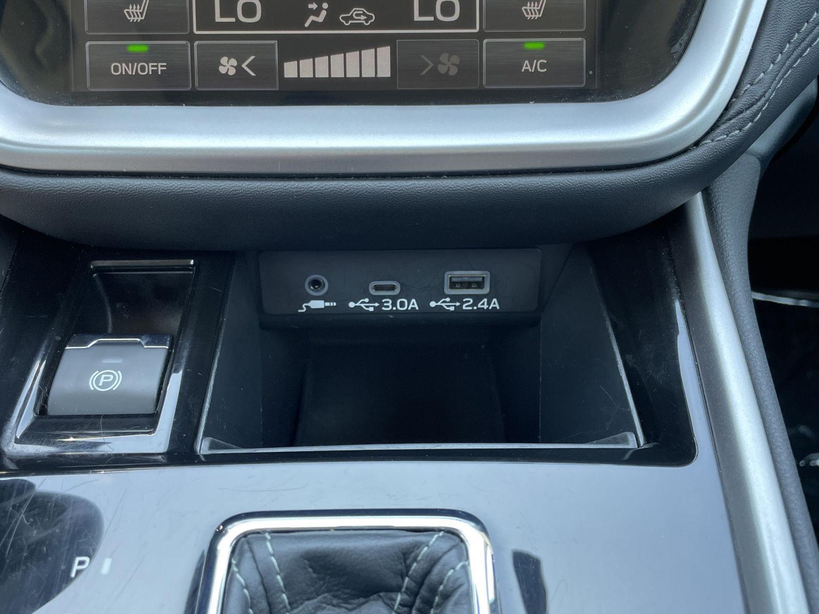 Vehicle photo 27
